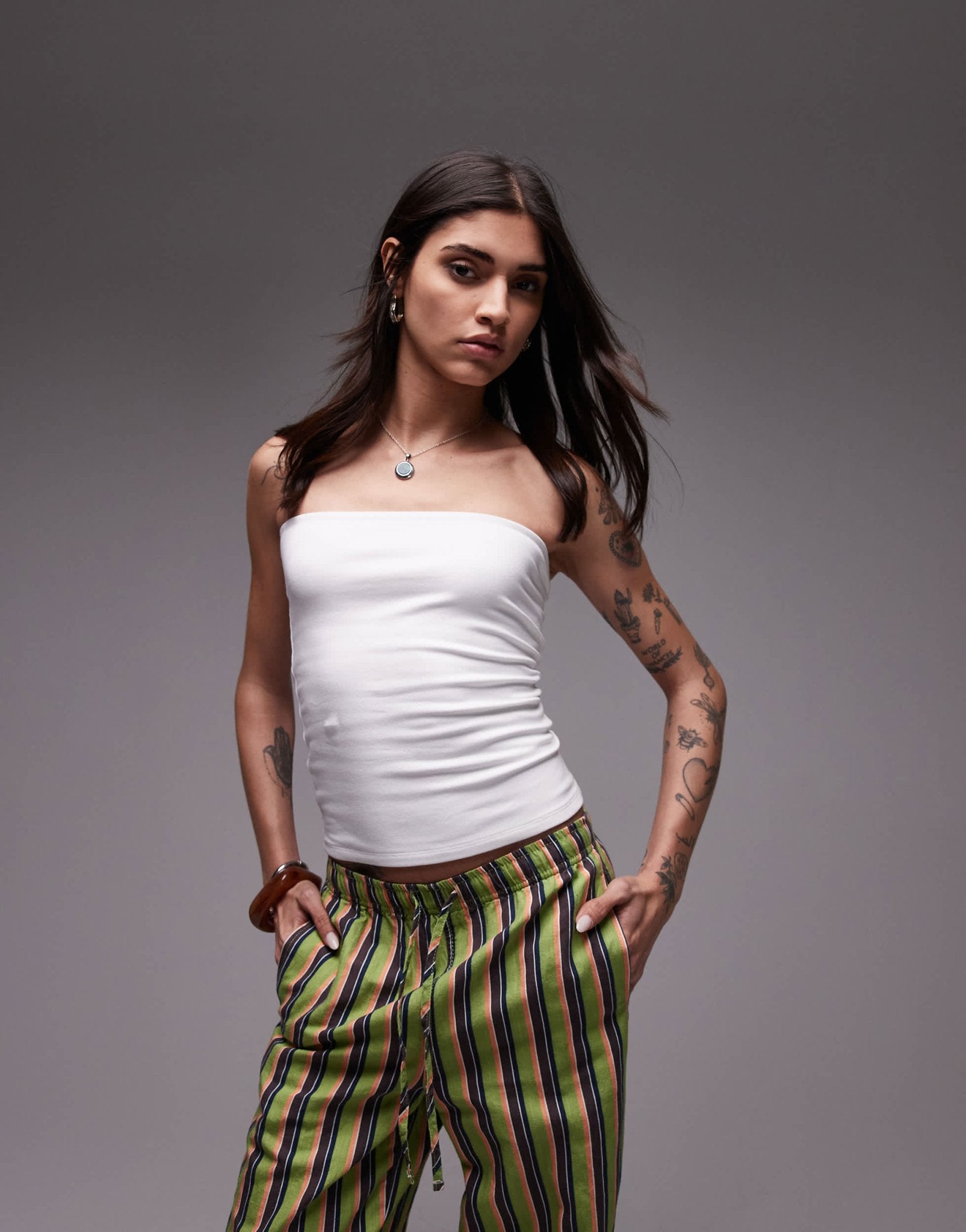 Topshop longline bandeau in white - ASOS Sample Sale