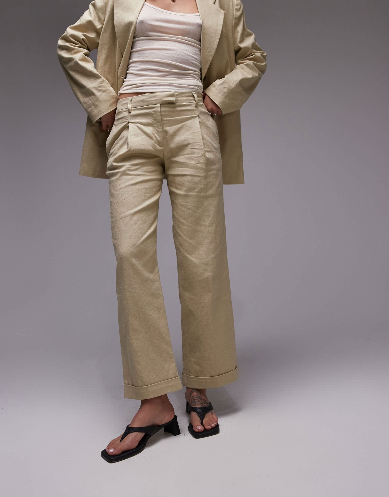 Topshop low slung wide leg linen trouser in sand - ASOS Sample Sale