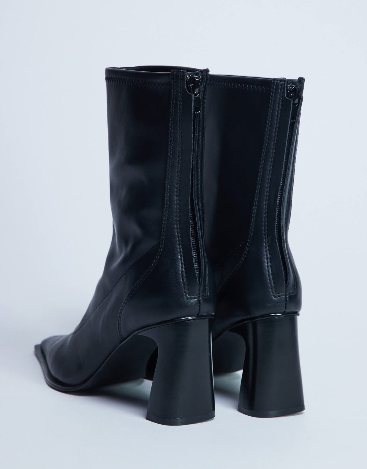 Topshop Nicky chisel toe ankle boot in black - ASOS Sample Sale