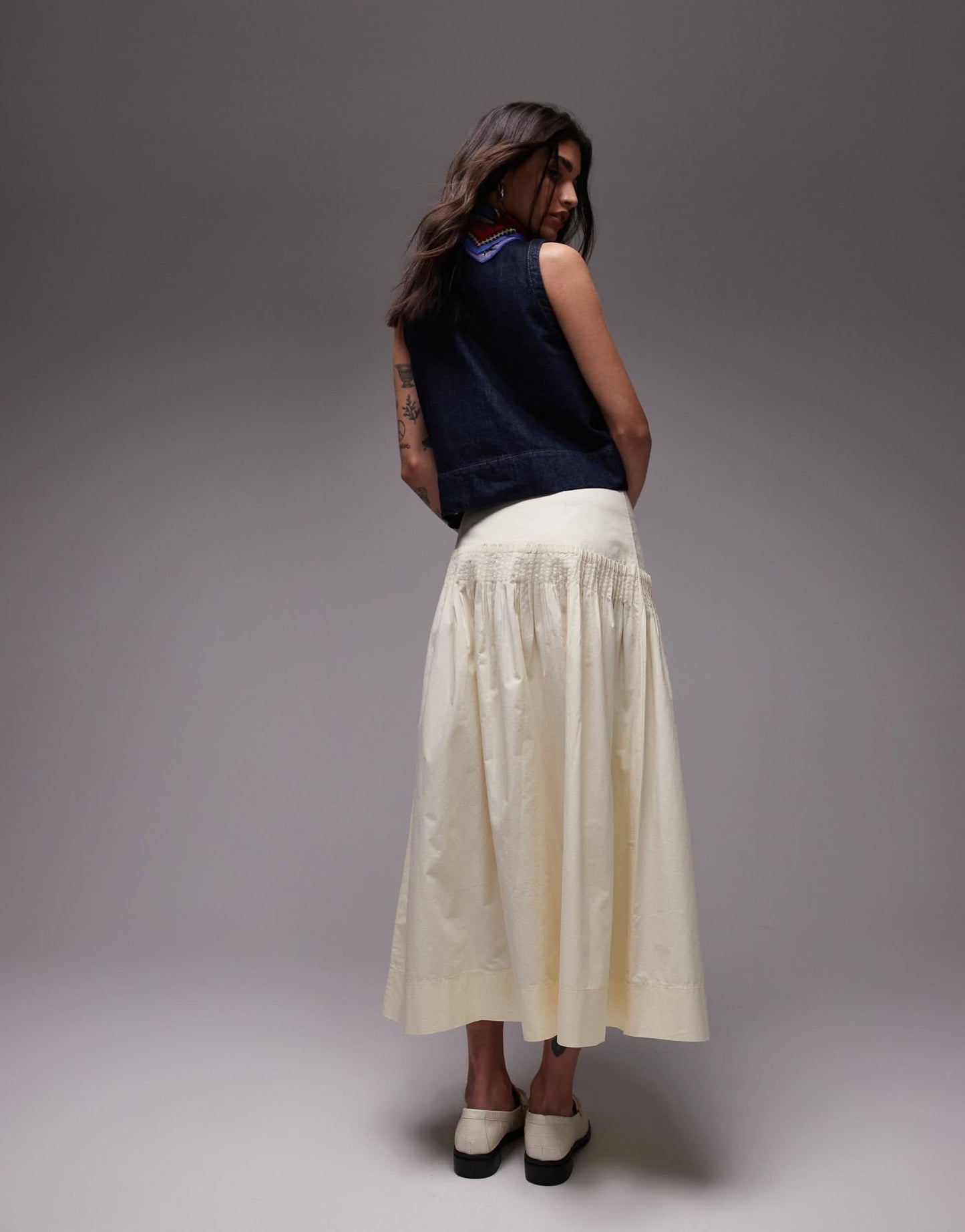 Topshop pintuck poplin full skirt in buttermilk - ASOS Sample Sale