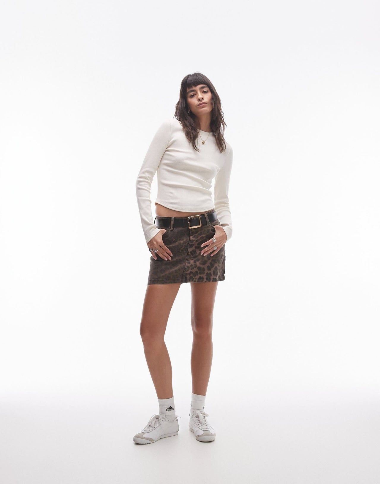 Topshop rib curve hem long sleeve tee in cream - ASOS Sample Sale