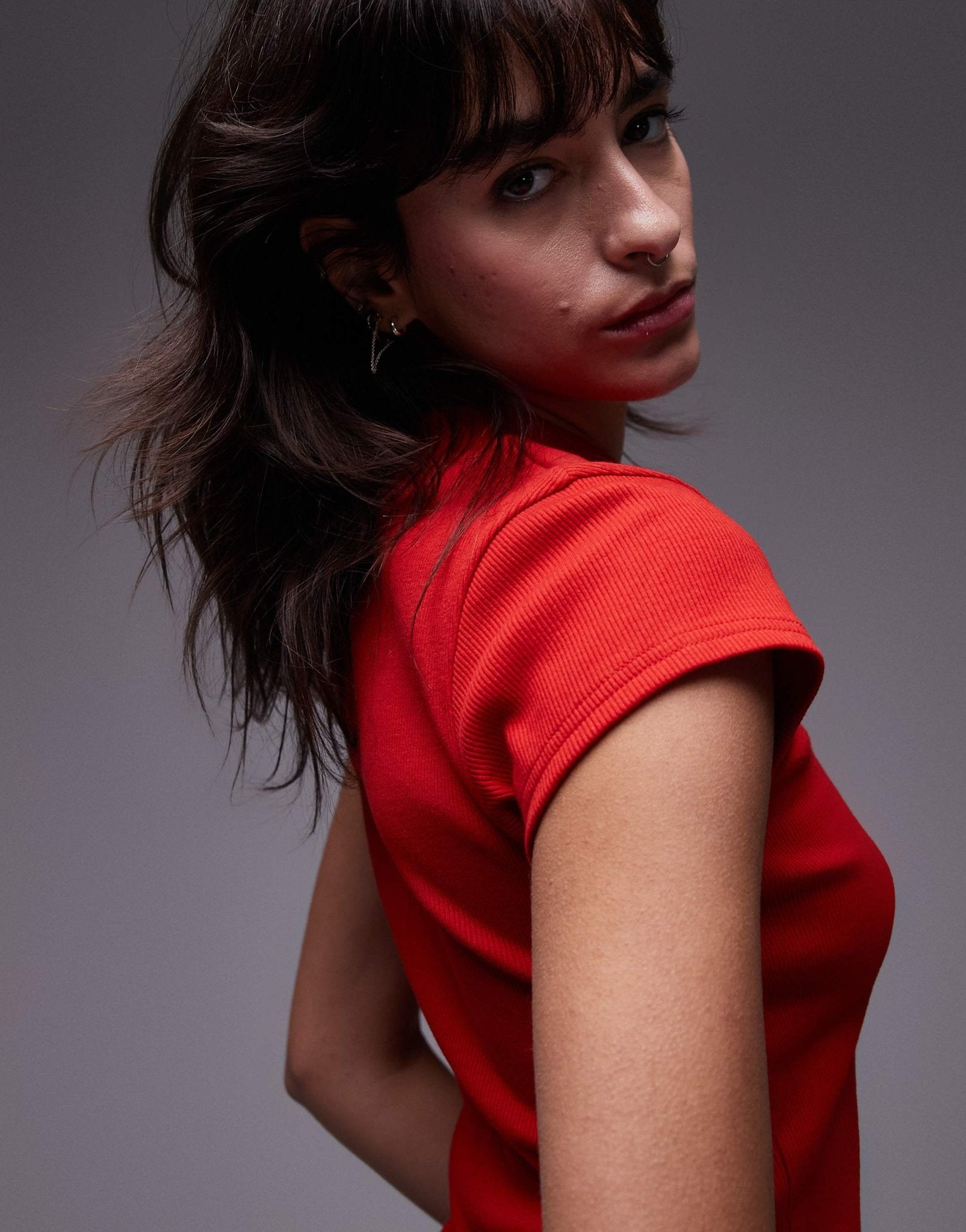Topshop rib fitted curve hem tee in red - ASOS Sample Sale
