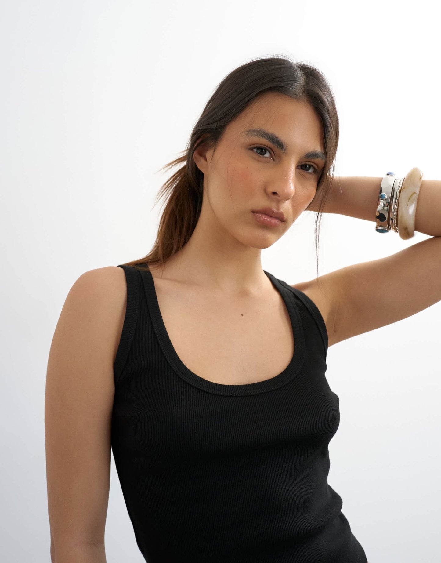 Topshop rib scoop curve hem vest in black - ASOS Sample Sale