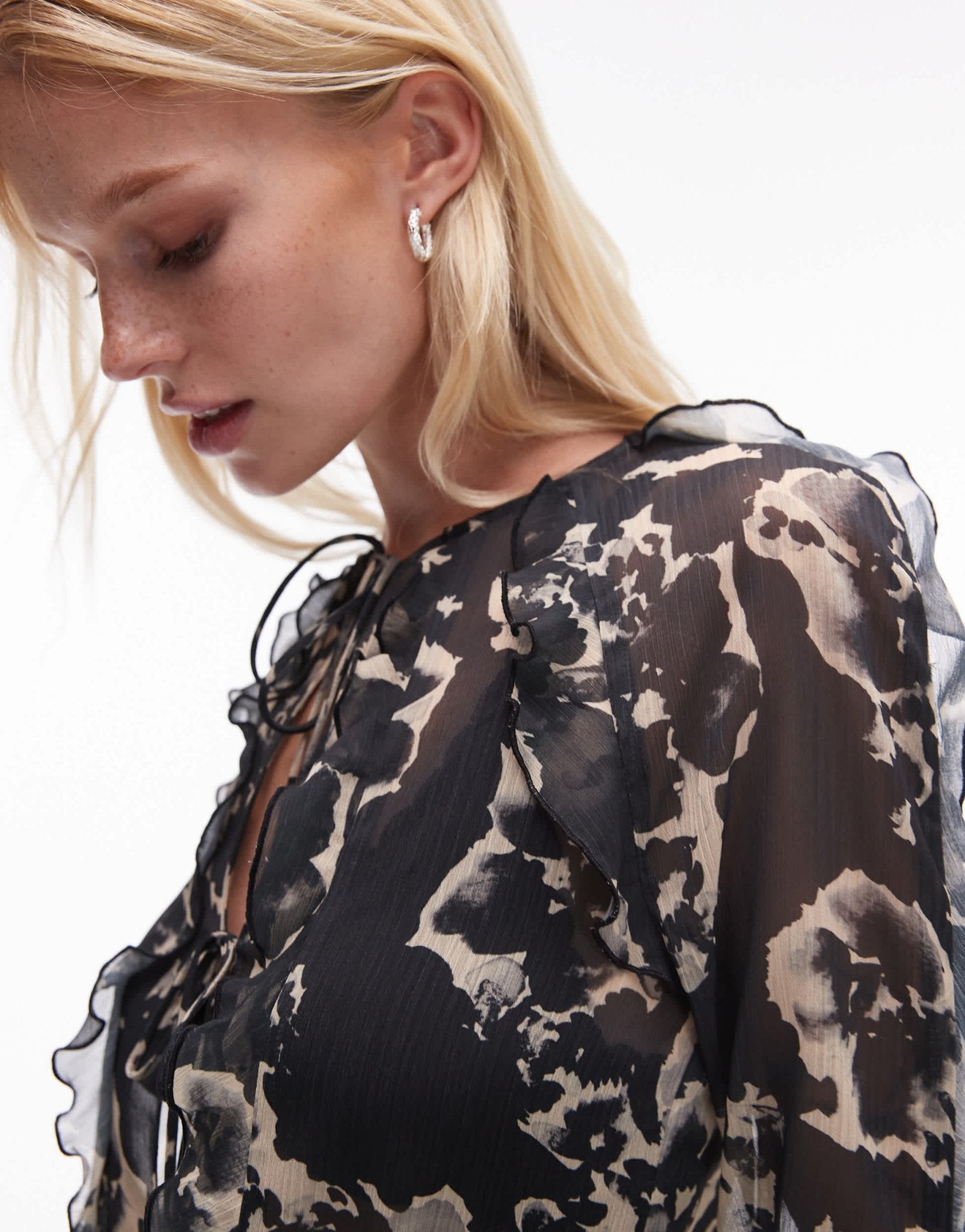 Topshop ruffle sleeve sheer tie front top in mono floral print - ASOS Sample Sale
