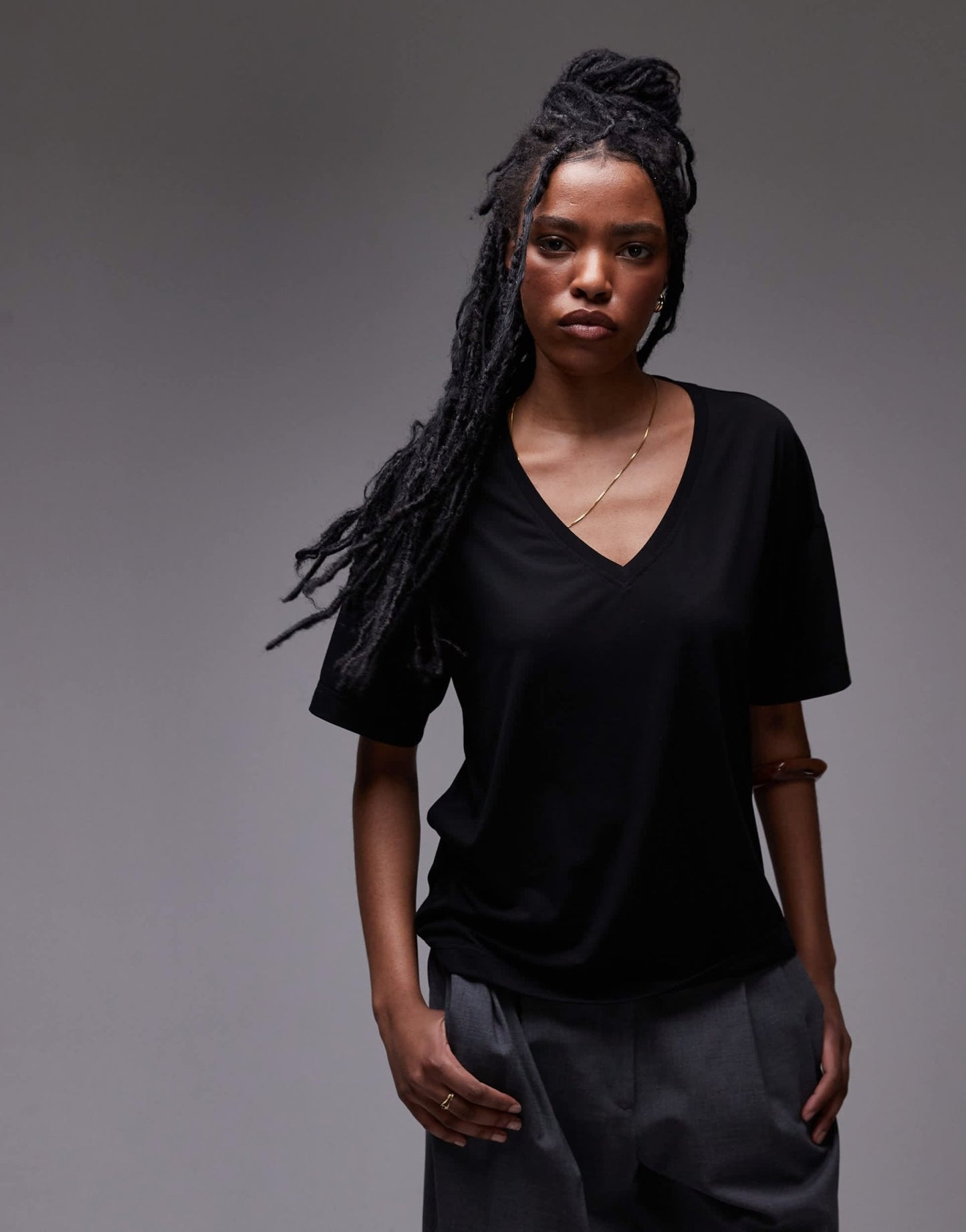 Topshop slouchy v neck tee in black - ASOS Sample Sale