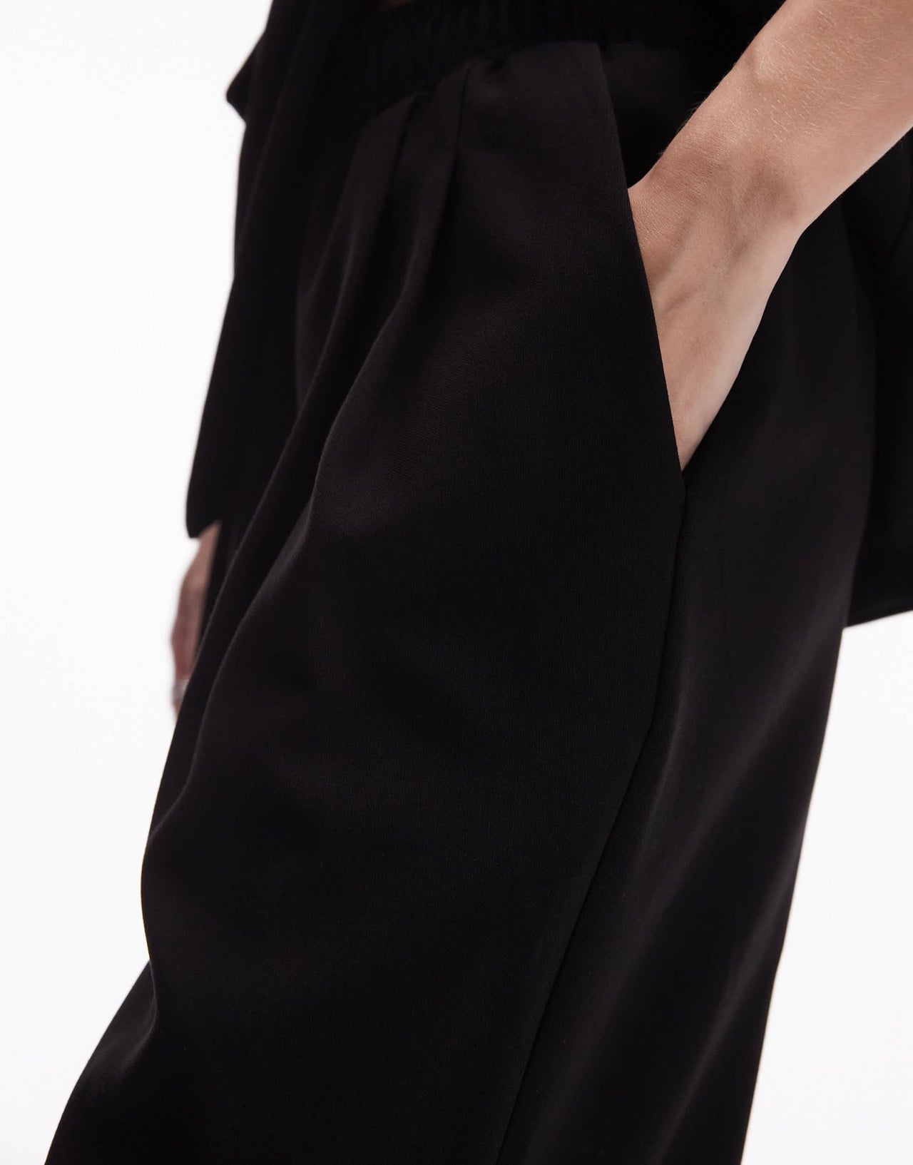 Topshop smart pleated jogger in black - ASOS Sample Sale