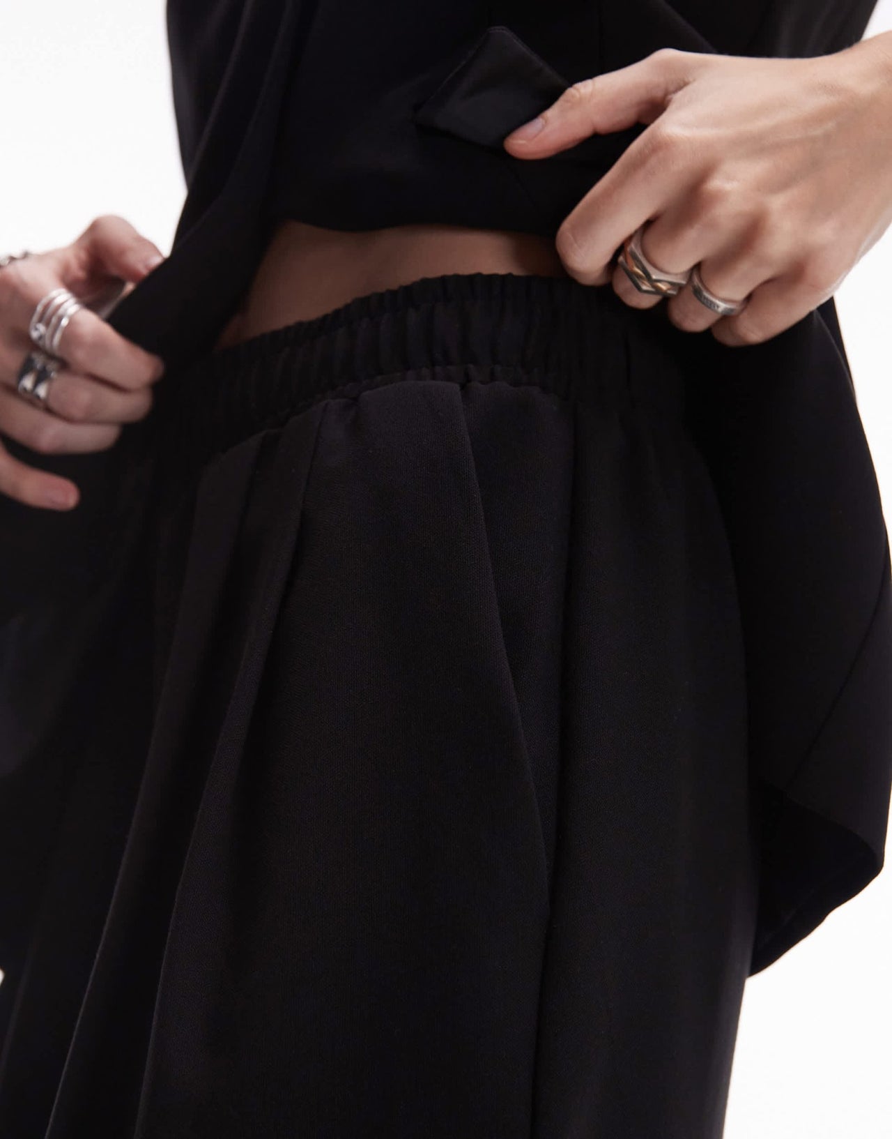 Topshop smart pleated jogger in black - ASOS Sample Sale