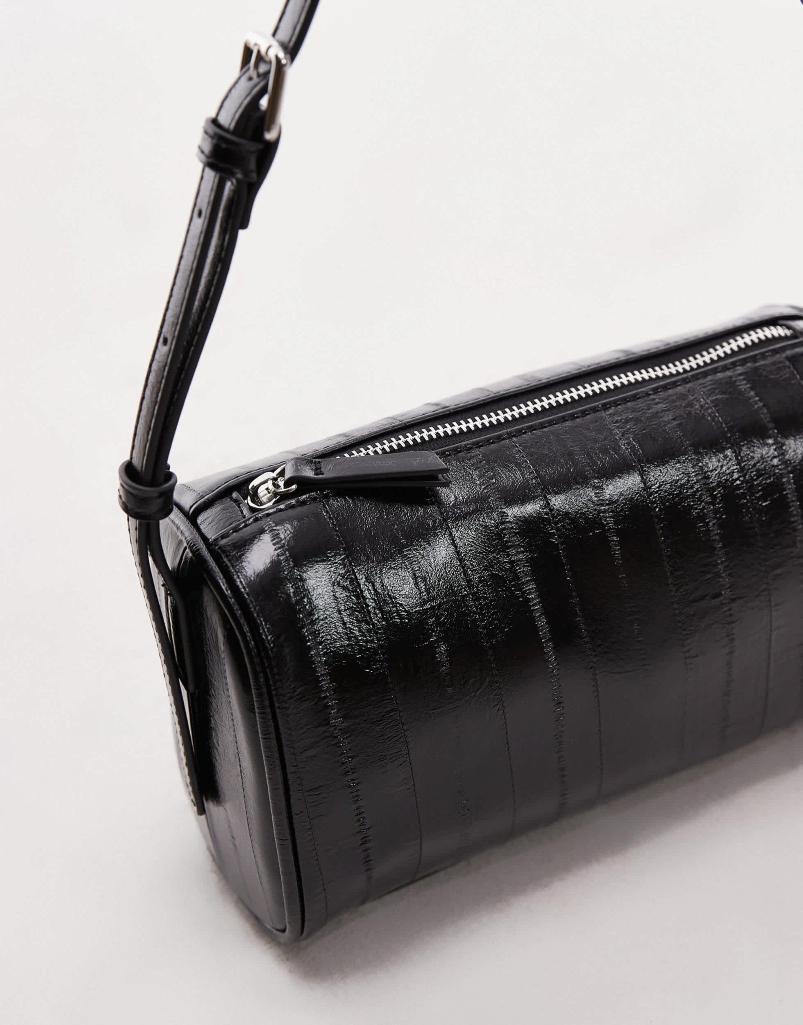 Topshop Sullivan barrel shoulder bag in black - ASOS Sample Sale