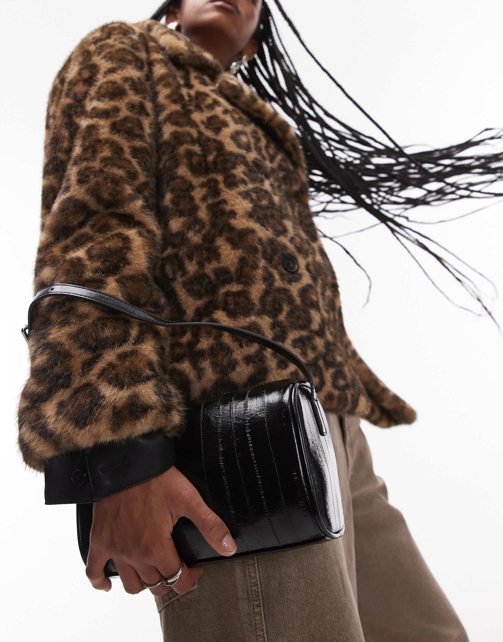 Topshop Sullivan barrel shoulder bag in black - ASOS Sample Sale