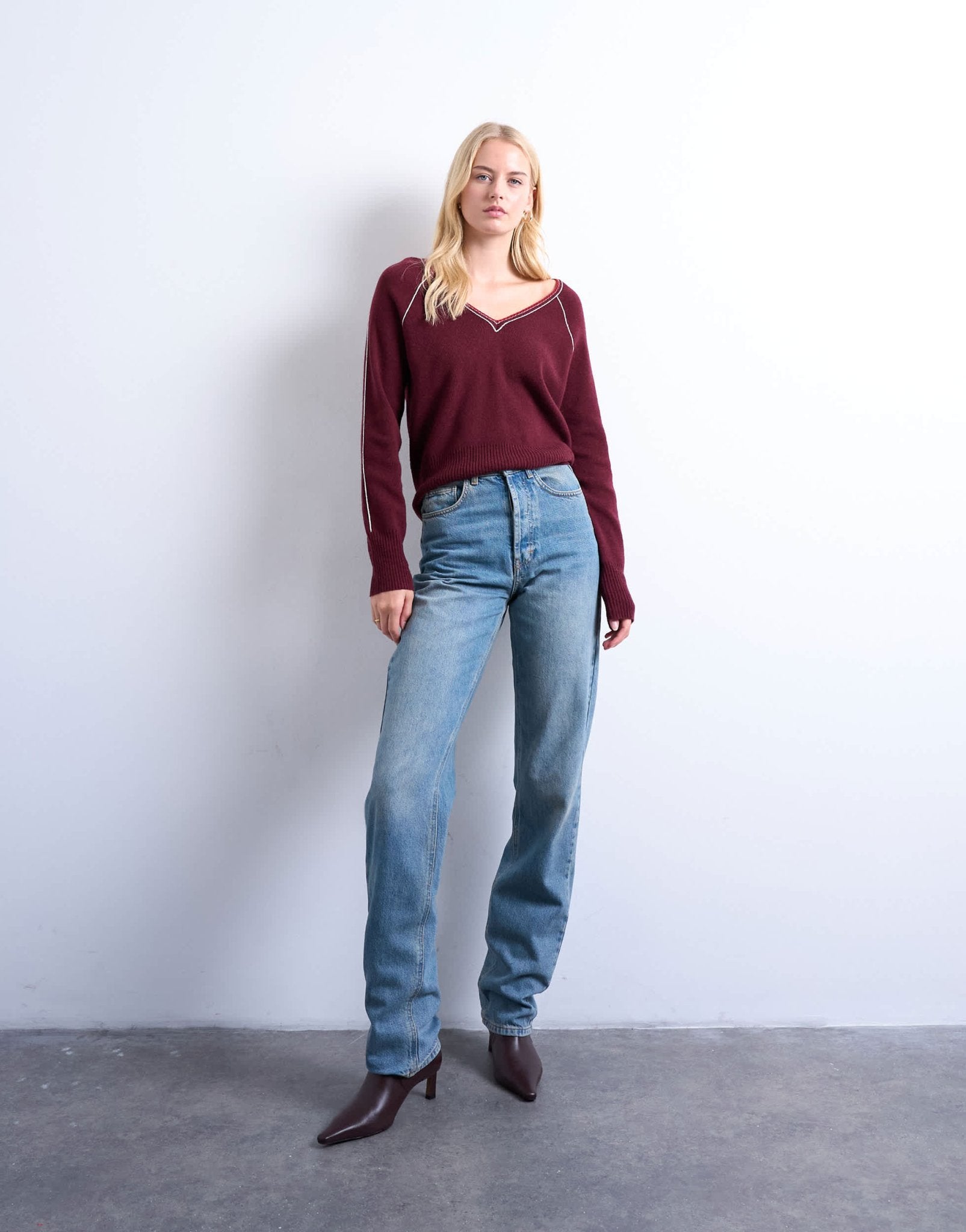 Topshop Tall Kort high rise straight jean in vintage blue - ASOS Sample Sale