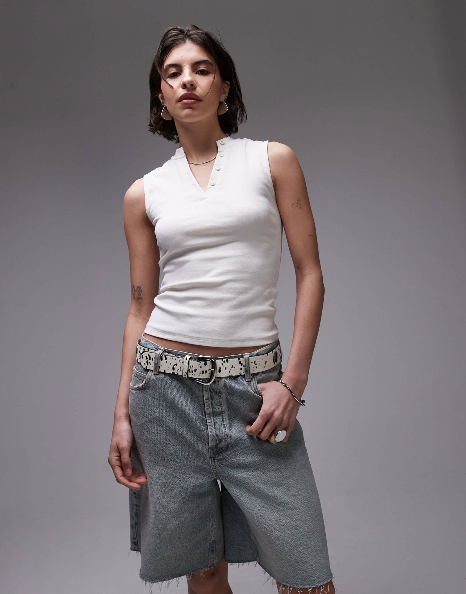 Topshop v neck tank top with buttons in ecru - ASOS Sample Sale