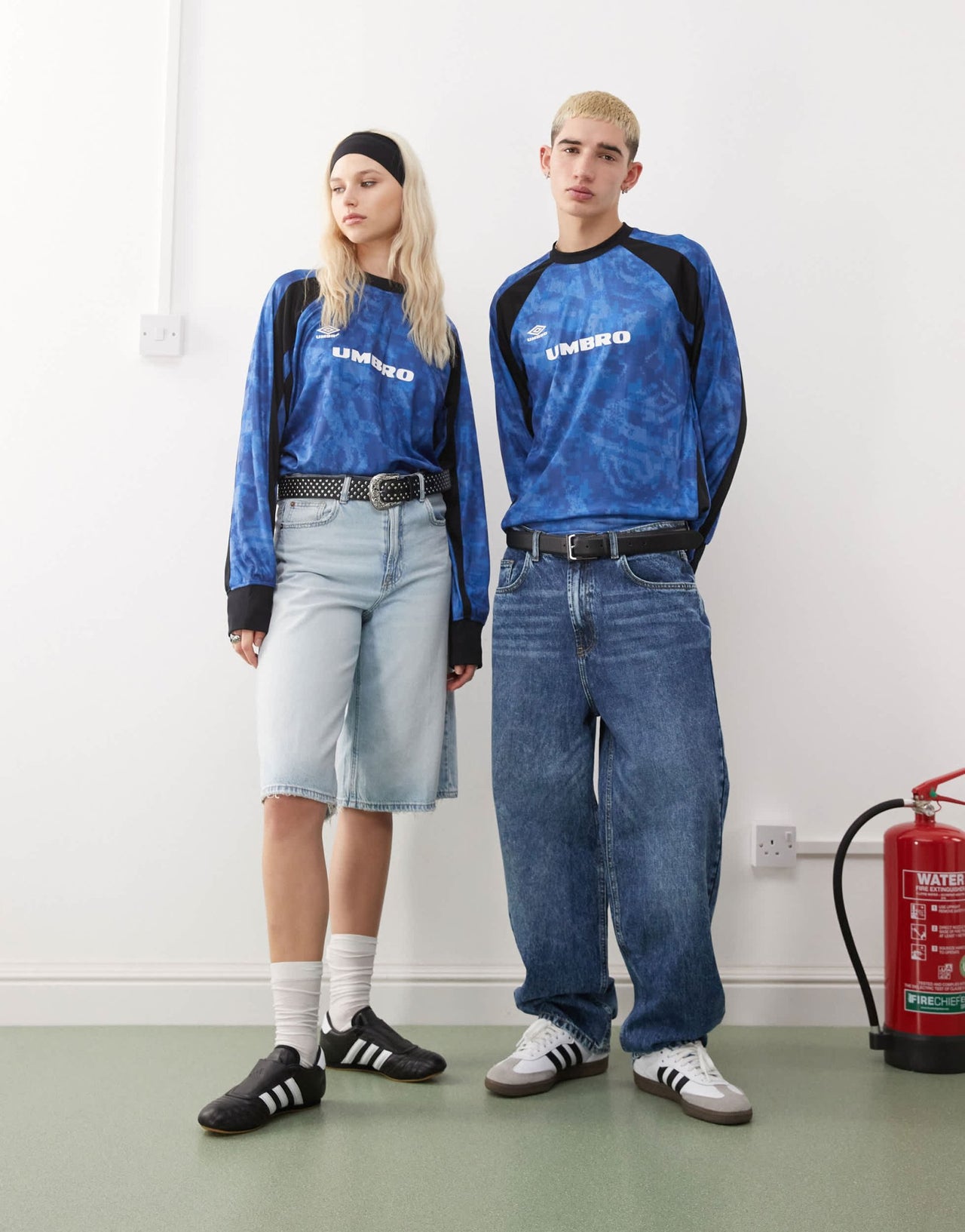 Umbro printed long sleeve jersey t-shirt in blue and black - ASOS Sample Sale