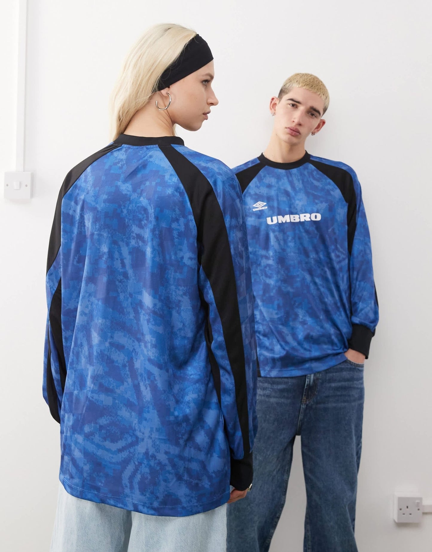 Umbro printed long sleeve jersey t-shirt in blue and black - ASOS Sample Sale