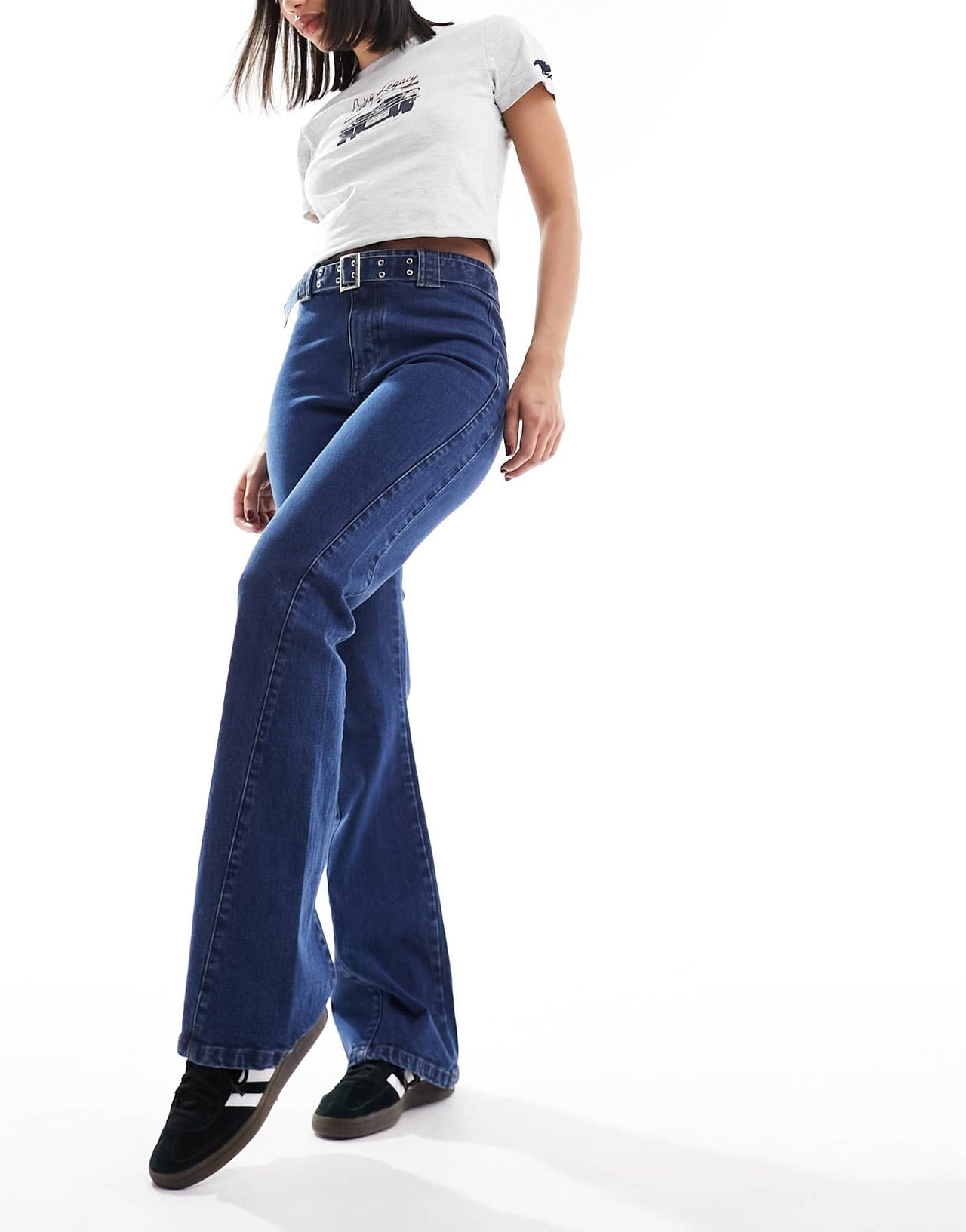 Urban Bliss buckle detail low rise bootleg jeans in mid wash blue - ASOS Sample Sale