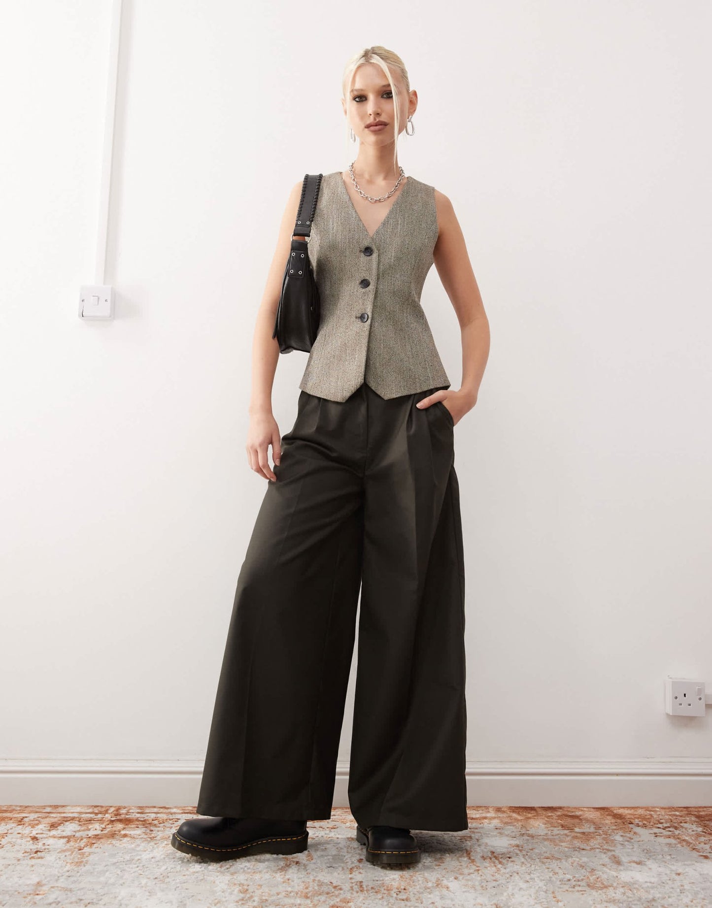 Urban Revivo textured waistcoat top in natural - ASOS Sample Sale