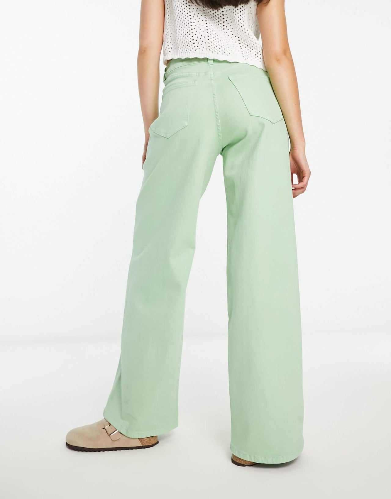 Urban Revivo wide leg jeans in pastel green - ASOS Sample Sale