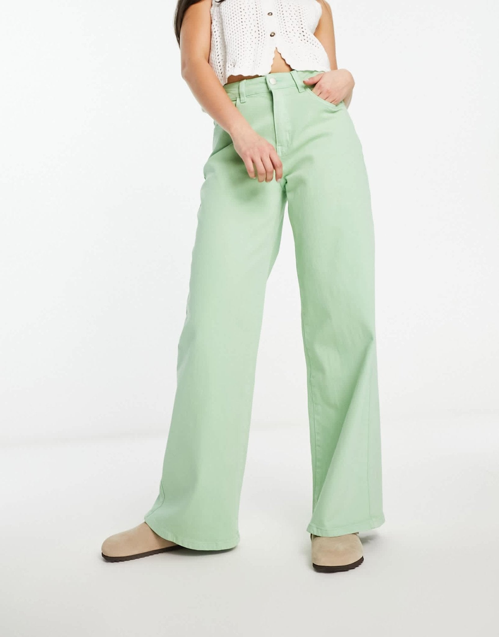 Urban Revivo wide leg jeans in pastel green - ASOS Sample Sale
