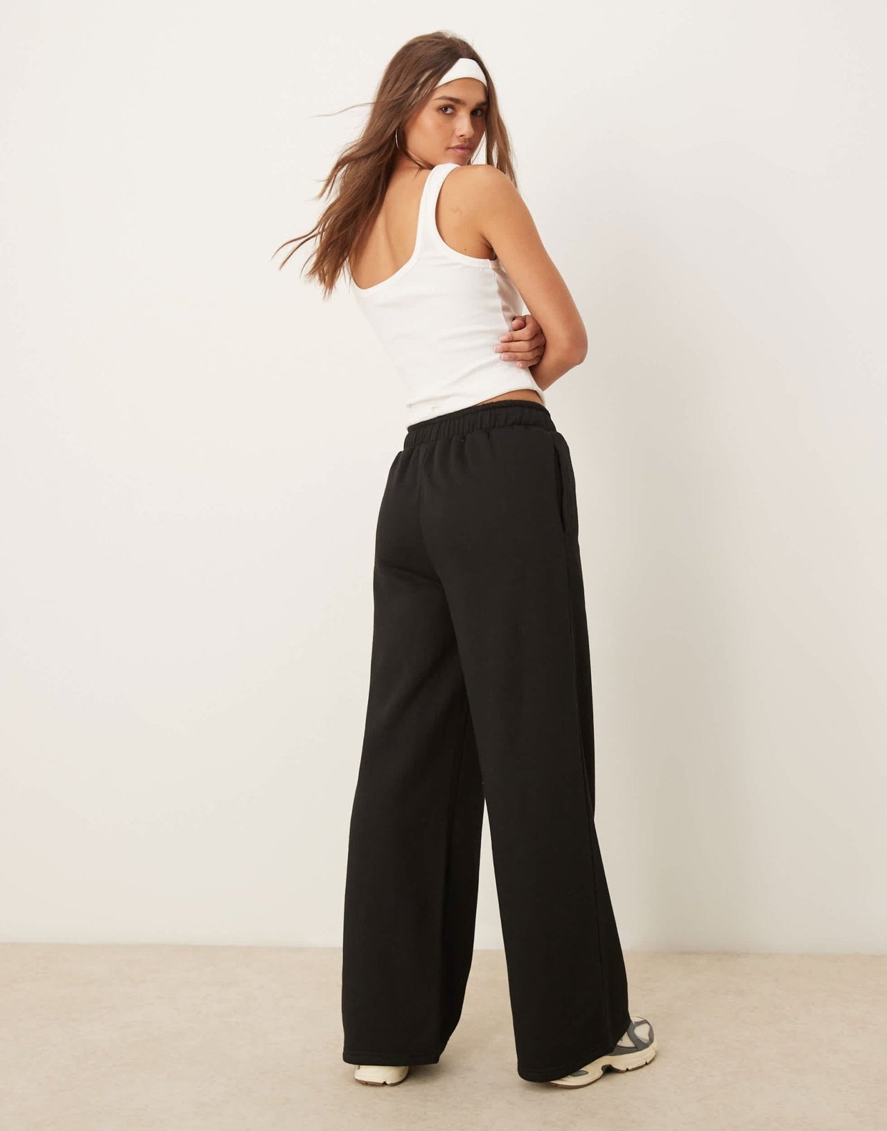 Urban Threads lounge sporty wide leg jogger in black - ASOS Sample Sale