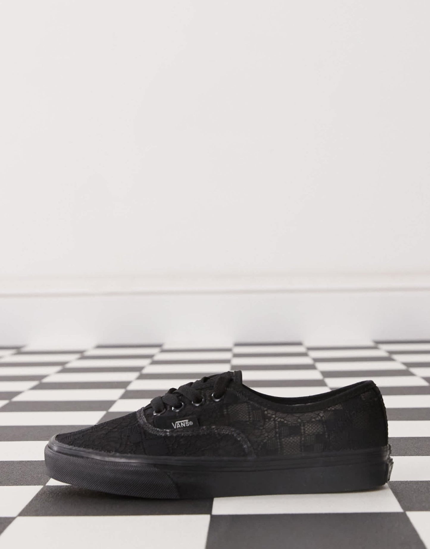 Vans Authentic trainers in black lace - ASOS Sample Sale