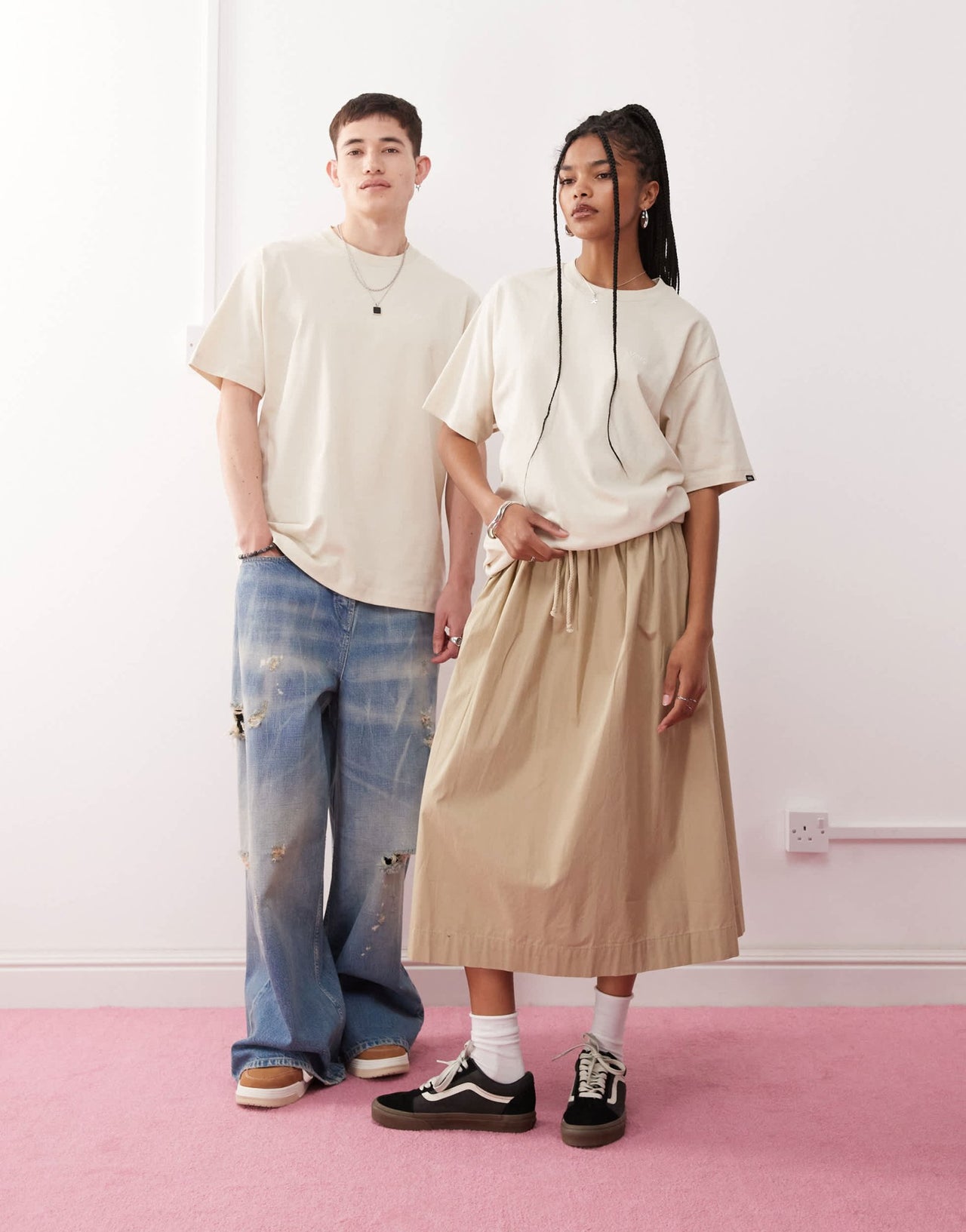 Vans left chest logo oversized t-shirt in beige - Exclusive to ASOS - ASOS Sample Sale
