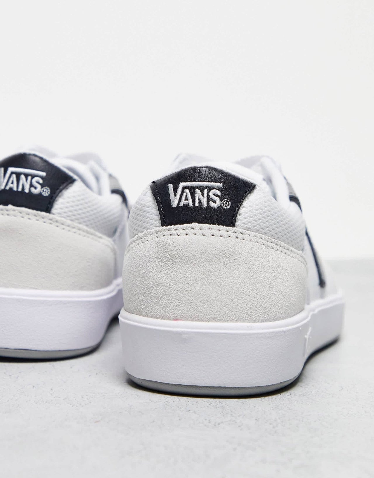 Vans Lowland trainers in white with grey side stripe - ASOS Sample Sale