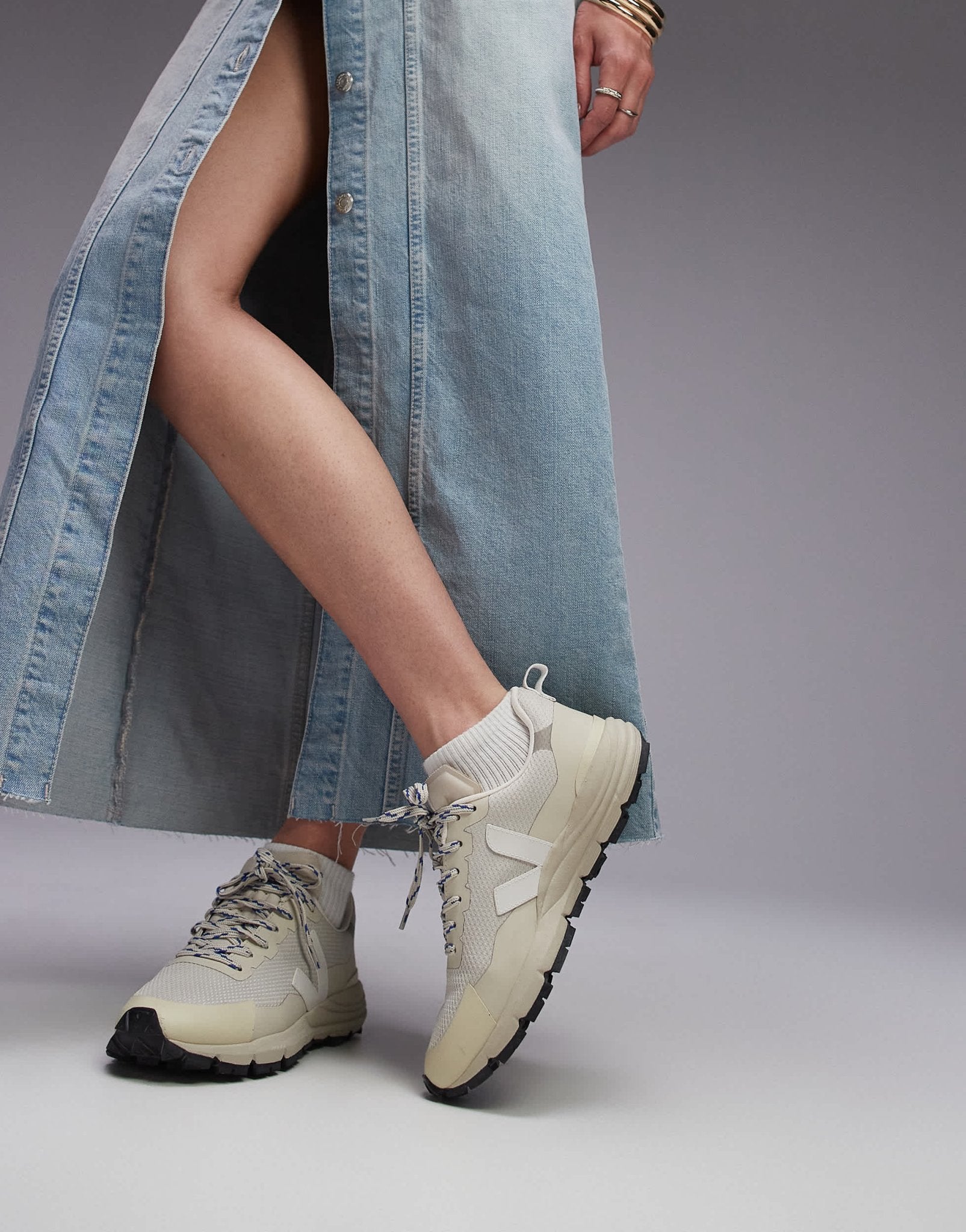 VEJA Dekkan trainer in white - ASOS Sample Sale