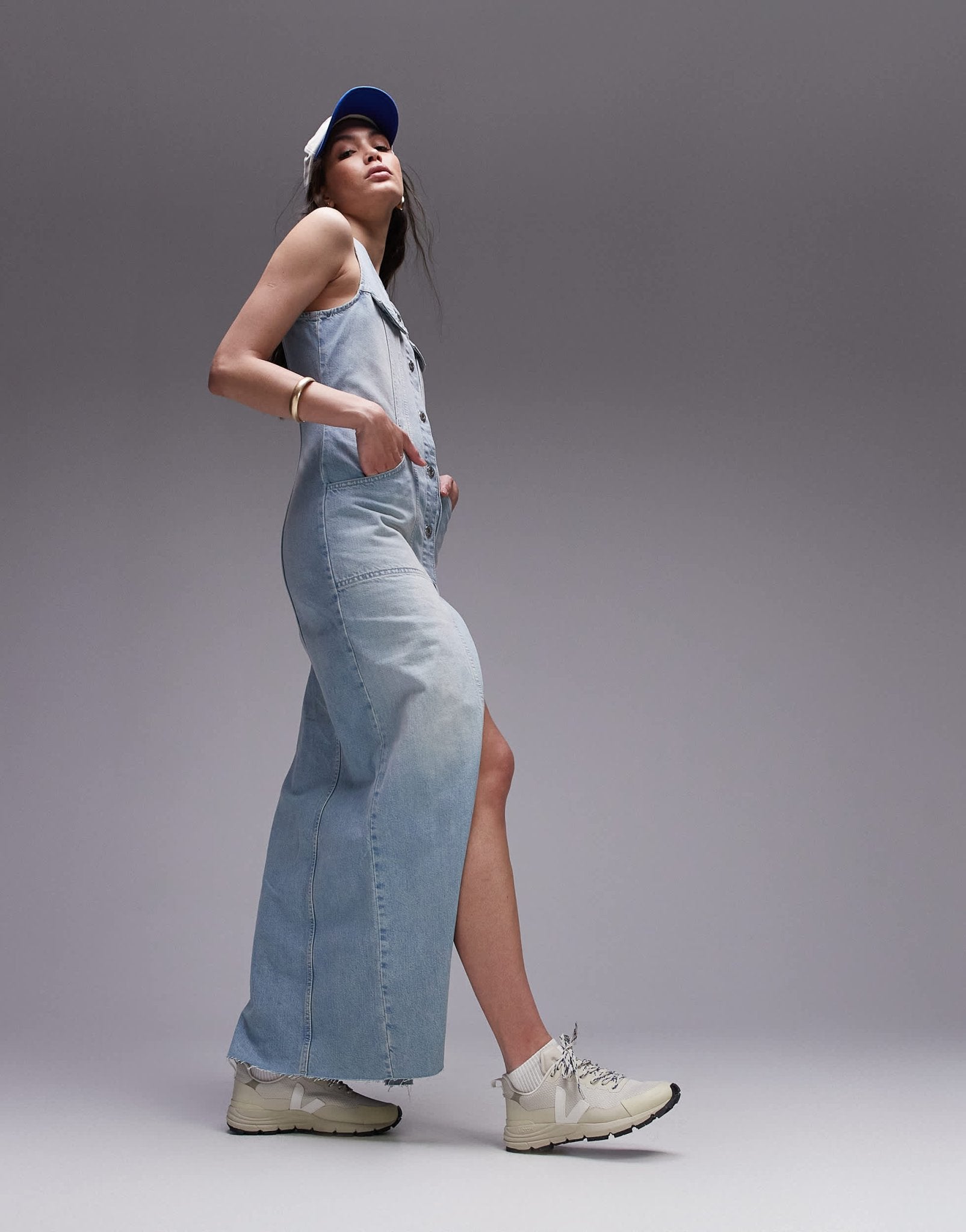 VEJA Dekkan trainer in white - ASOS Sample Sale