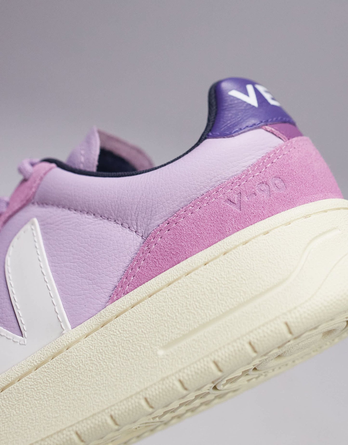 VEJA V - 90 trainer in pink - ASOS Sample Sale