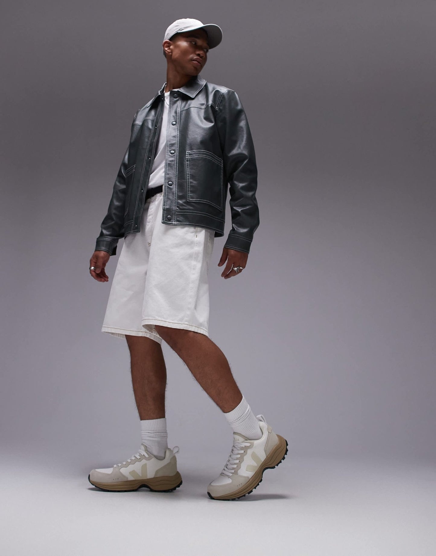 VEJA Venturi II trainer in beige with gum sole - ASOS Sample Sale