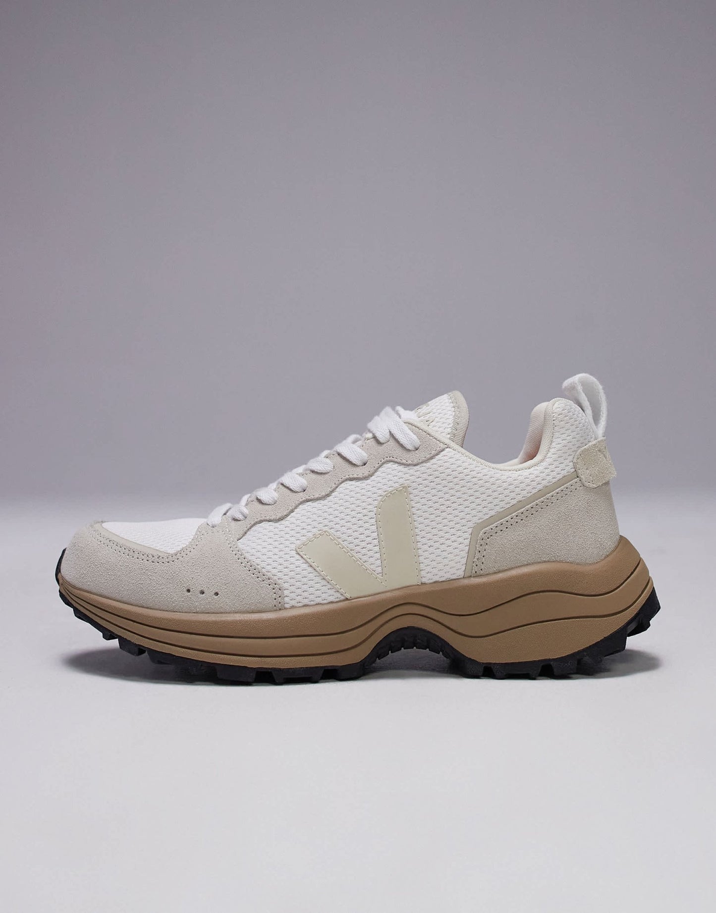 VEJA Venturi II trainer in beige with gum sole - ASOS Sample Sale