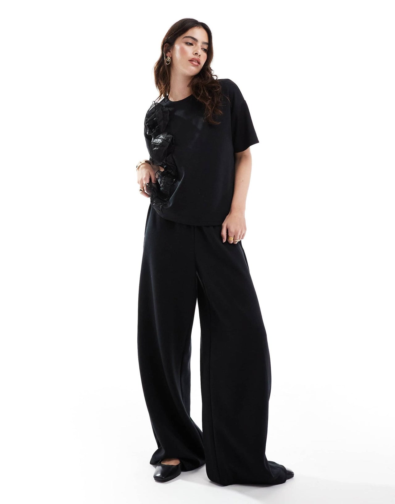 Vero Moda 3D rose applique short sleeve sweat t-shirt co - ord in black - ASOS Sample Sale