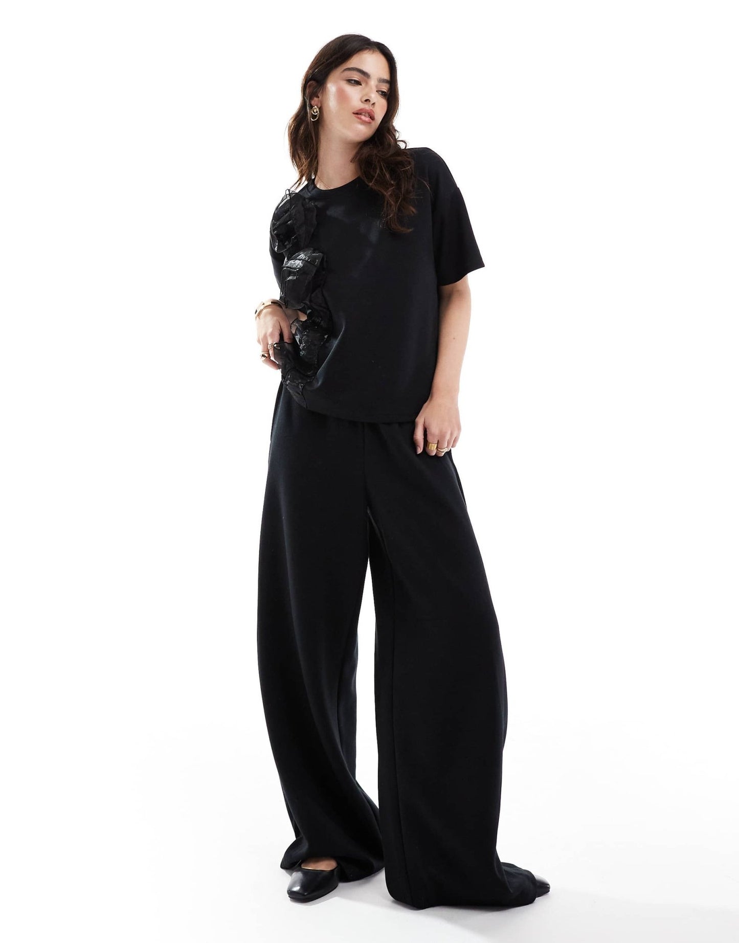 Vero Moda 3D rose applique short sleeve sweat t-shirt co - ord in black - ASOS Sample Sale