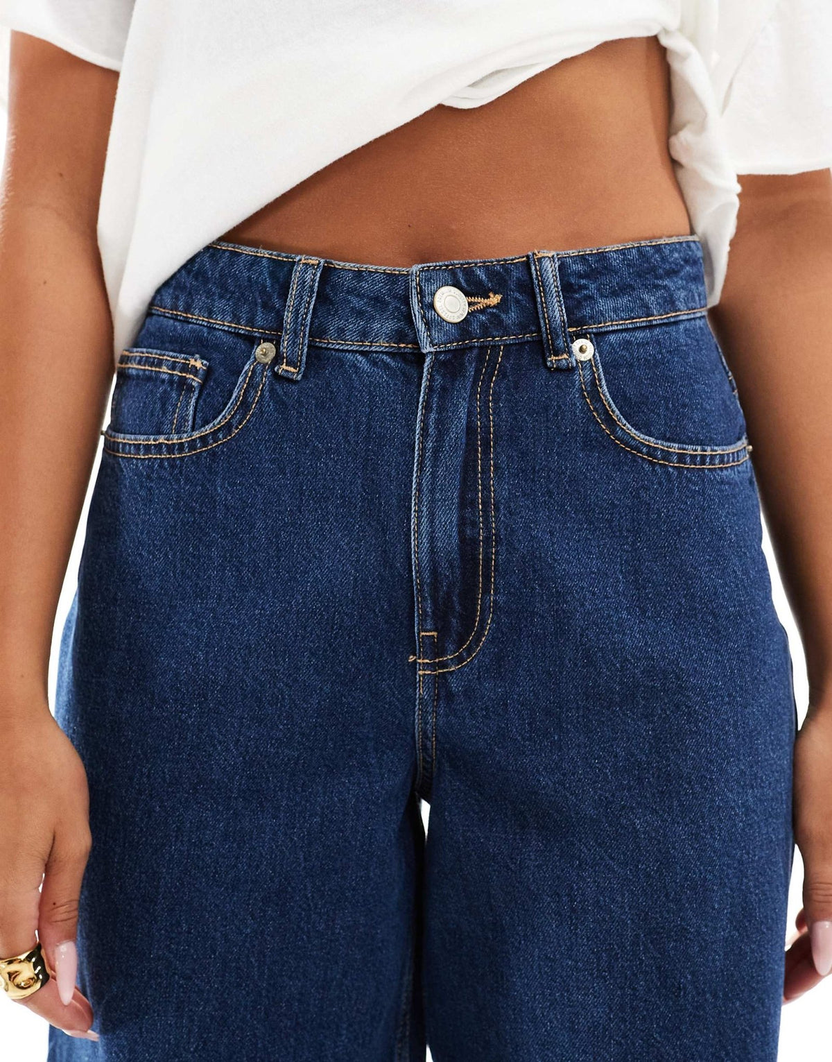 Vero Moda barrel leg jeans in dark blue denim - ASOS Sample Sale