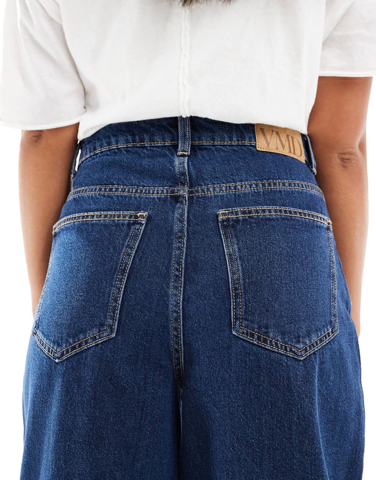 Vero Moda barrel leg jeans in dark blue denim - ASOS Sample Sale
