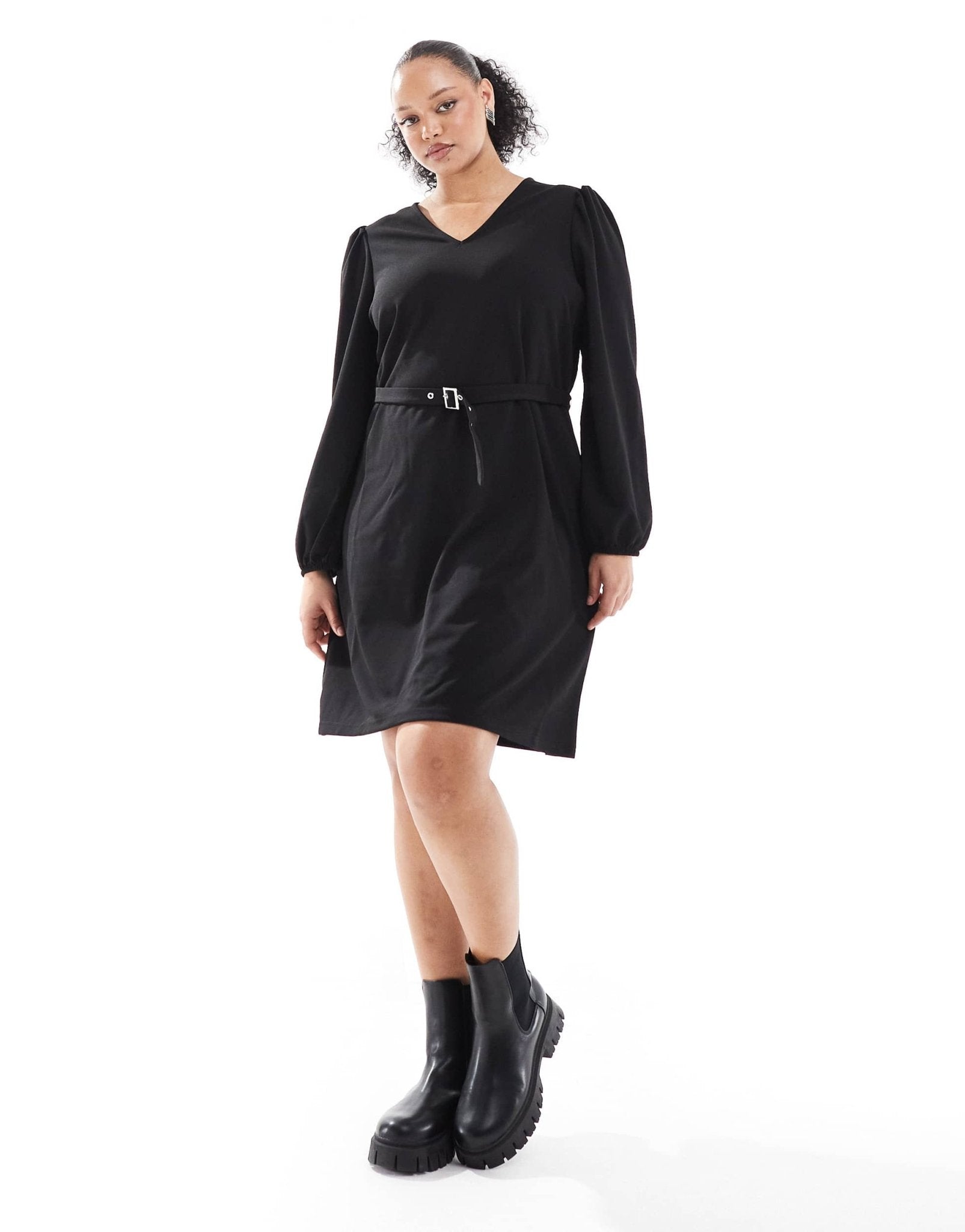 Vero Moda Curve belted mini dress in black – ASOS Sample Sale