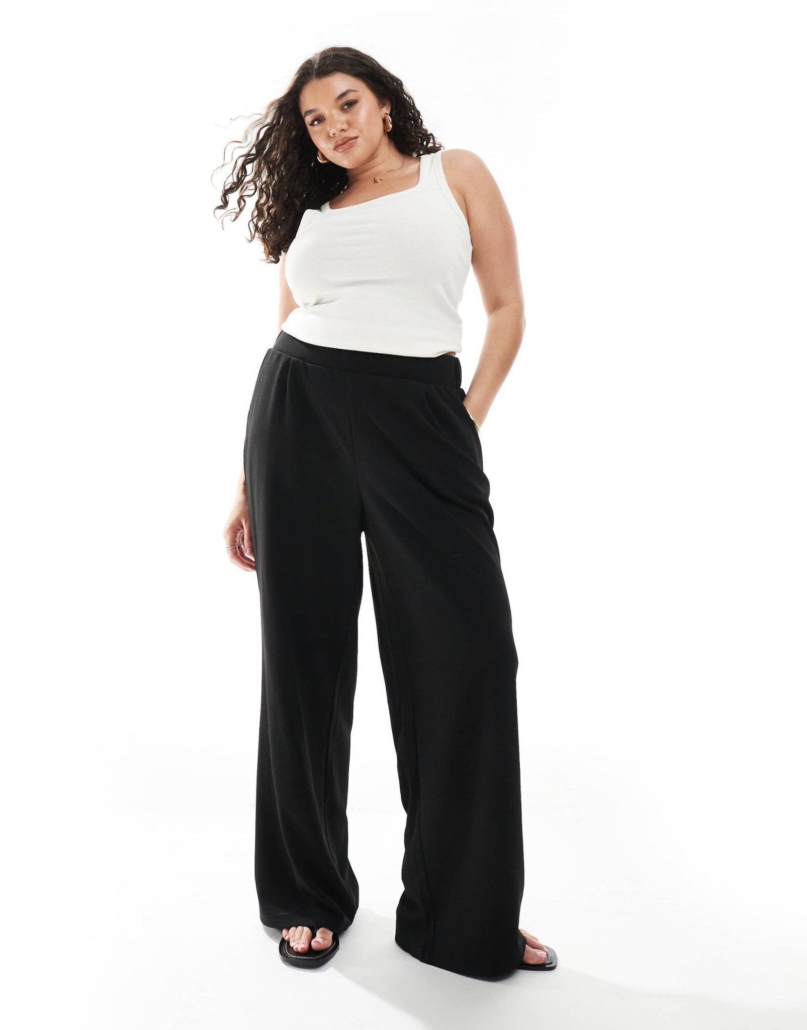 Vero Moda Curve jersey crepe wide leg trousers in black - ASOS Sample Sale