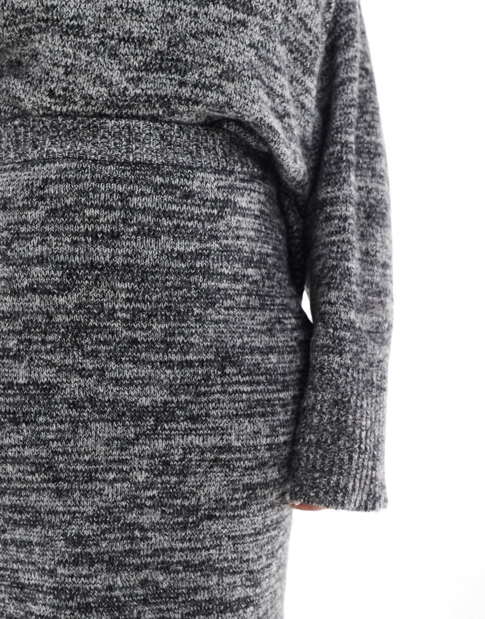 Vero Moda Curve knitted midi skirt co - ord in mono melange - ASOS Sample Sale