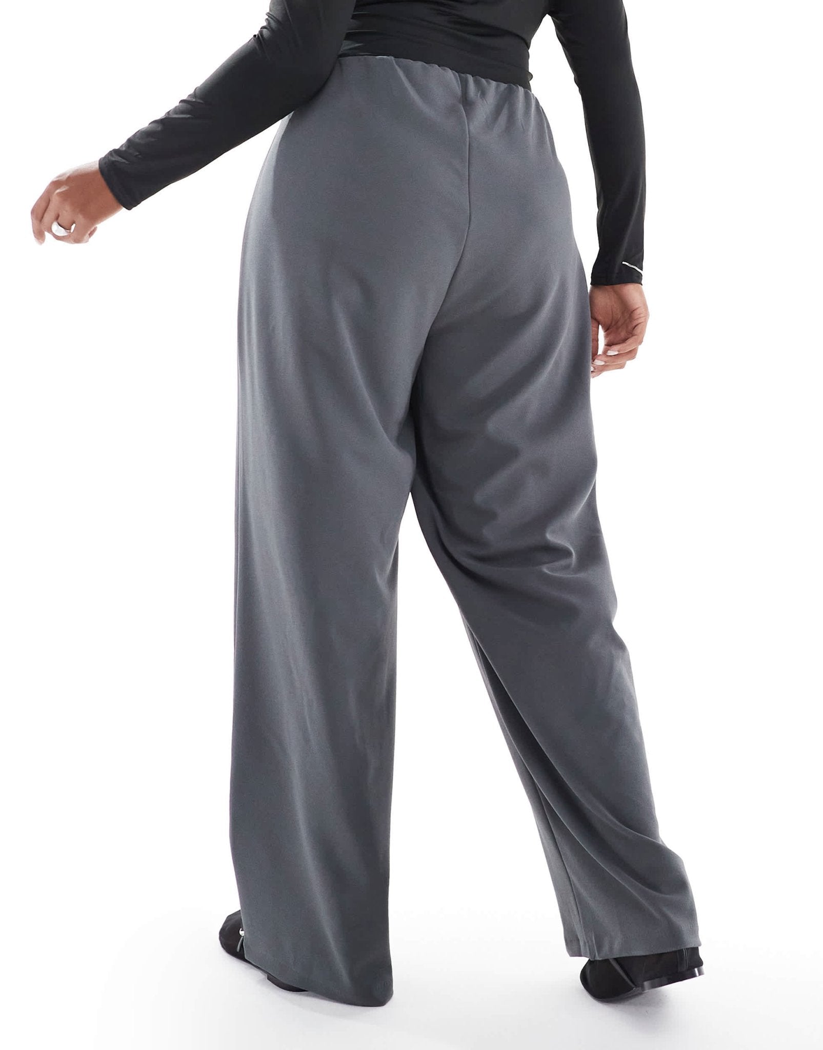 Vero Moda Curve loose pull on trousers in grey pinstripe - ASOS Sample Sale