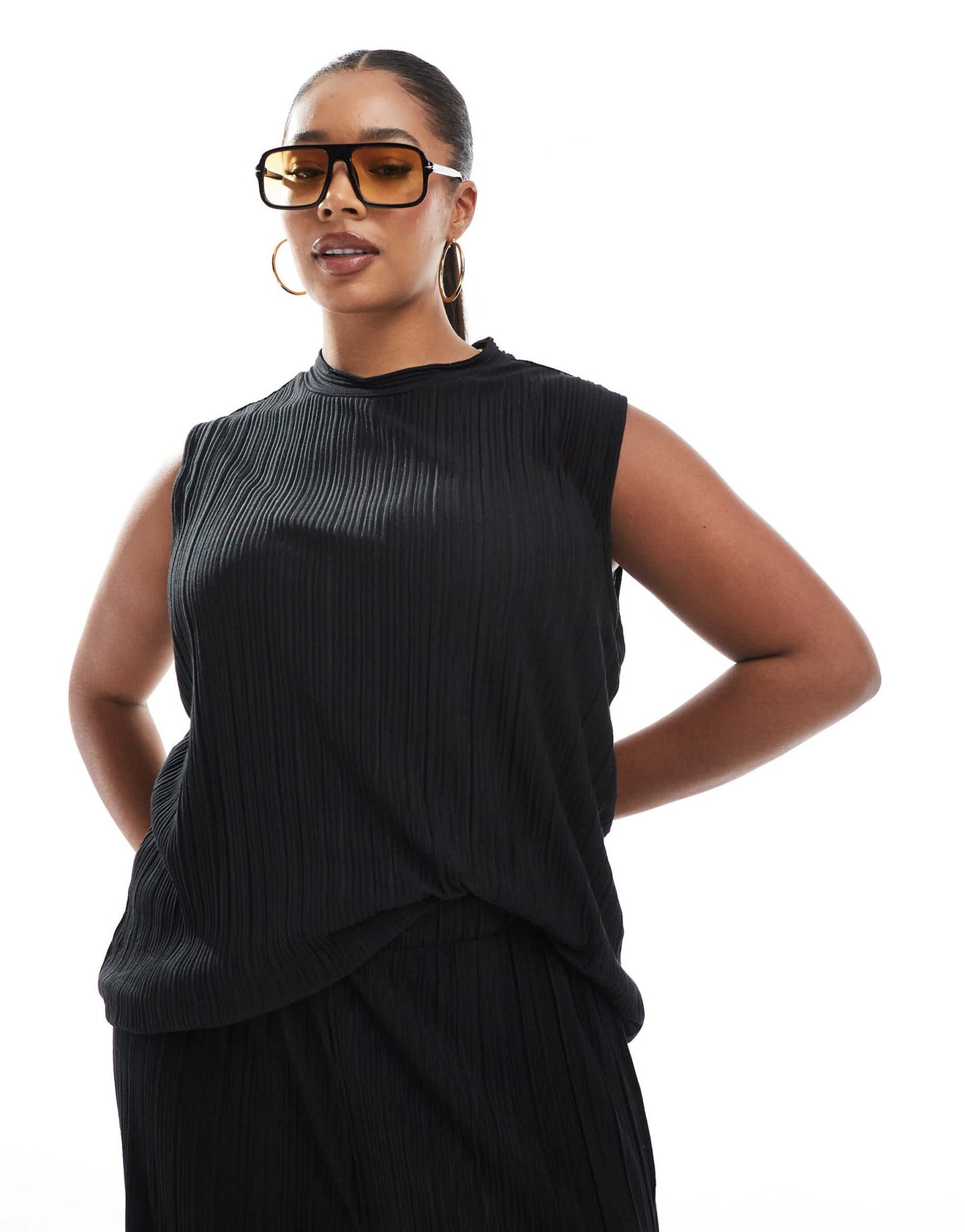 Vero Moda Curve plisse sleeveless top co-ord in black - ASOS Sample Sale