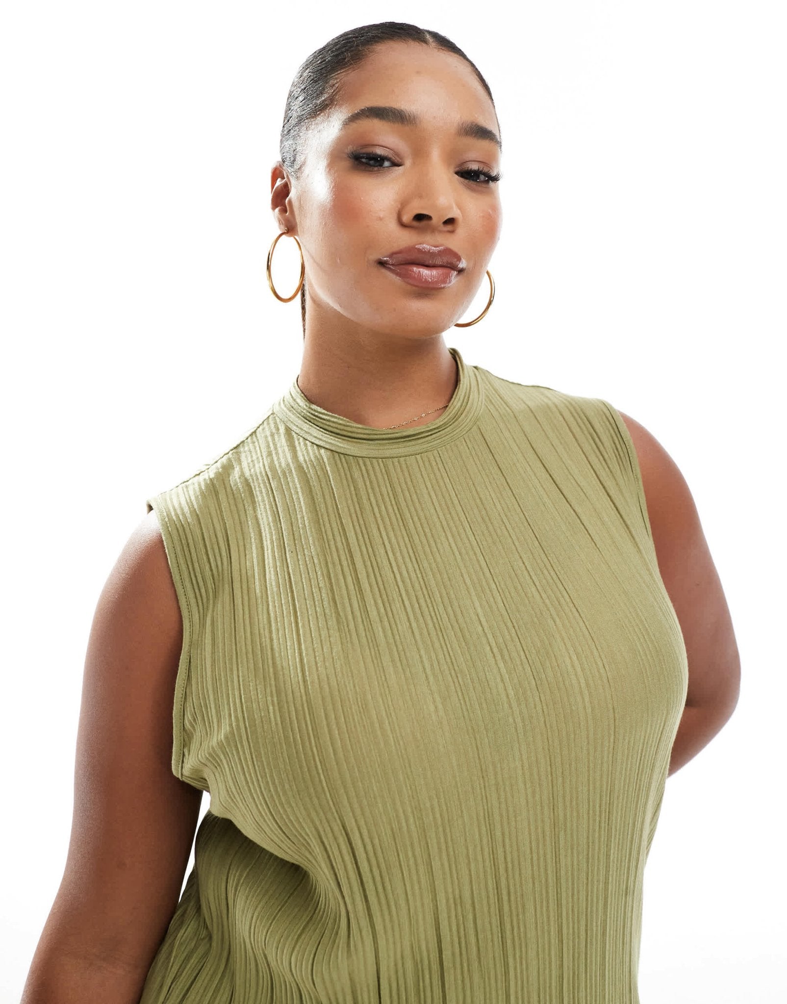 Vero Moda Curve plisse sleeveless top co-ord in khaki - ASOS Sample Sale
