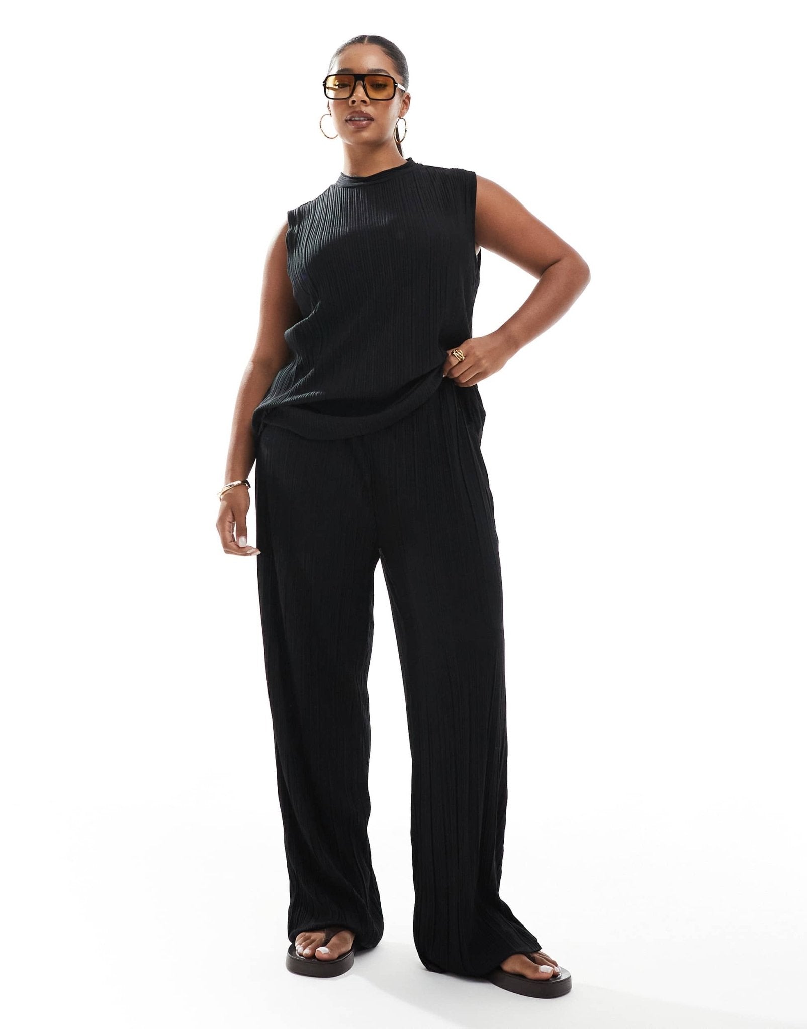 Vero Moda Curve plisse trouser co-ord in black - ASOS Sample Sale
