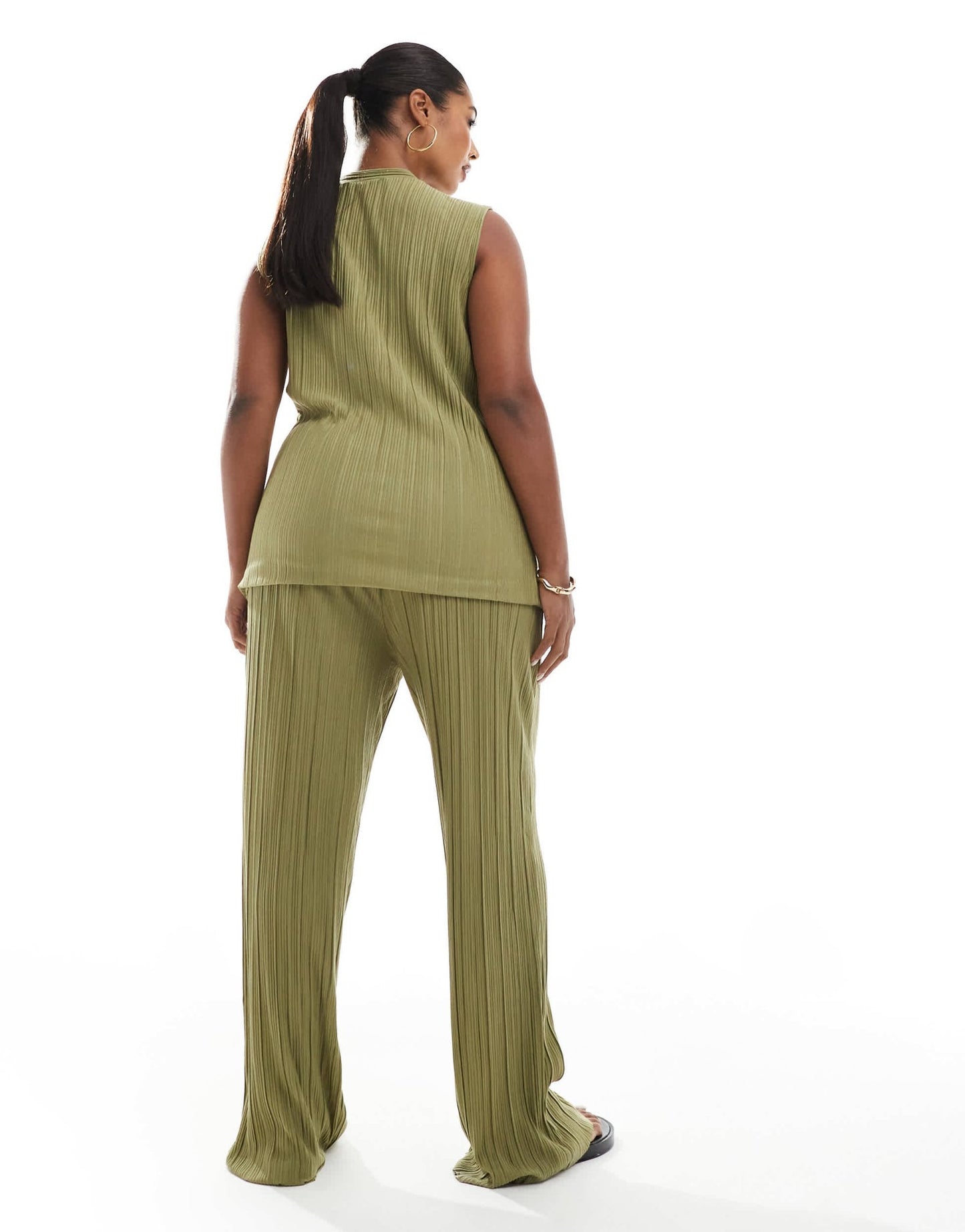 Vero Moda Curve plisse trouser co-ord in khaki - ASOS Sample Sale