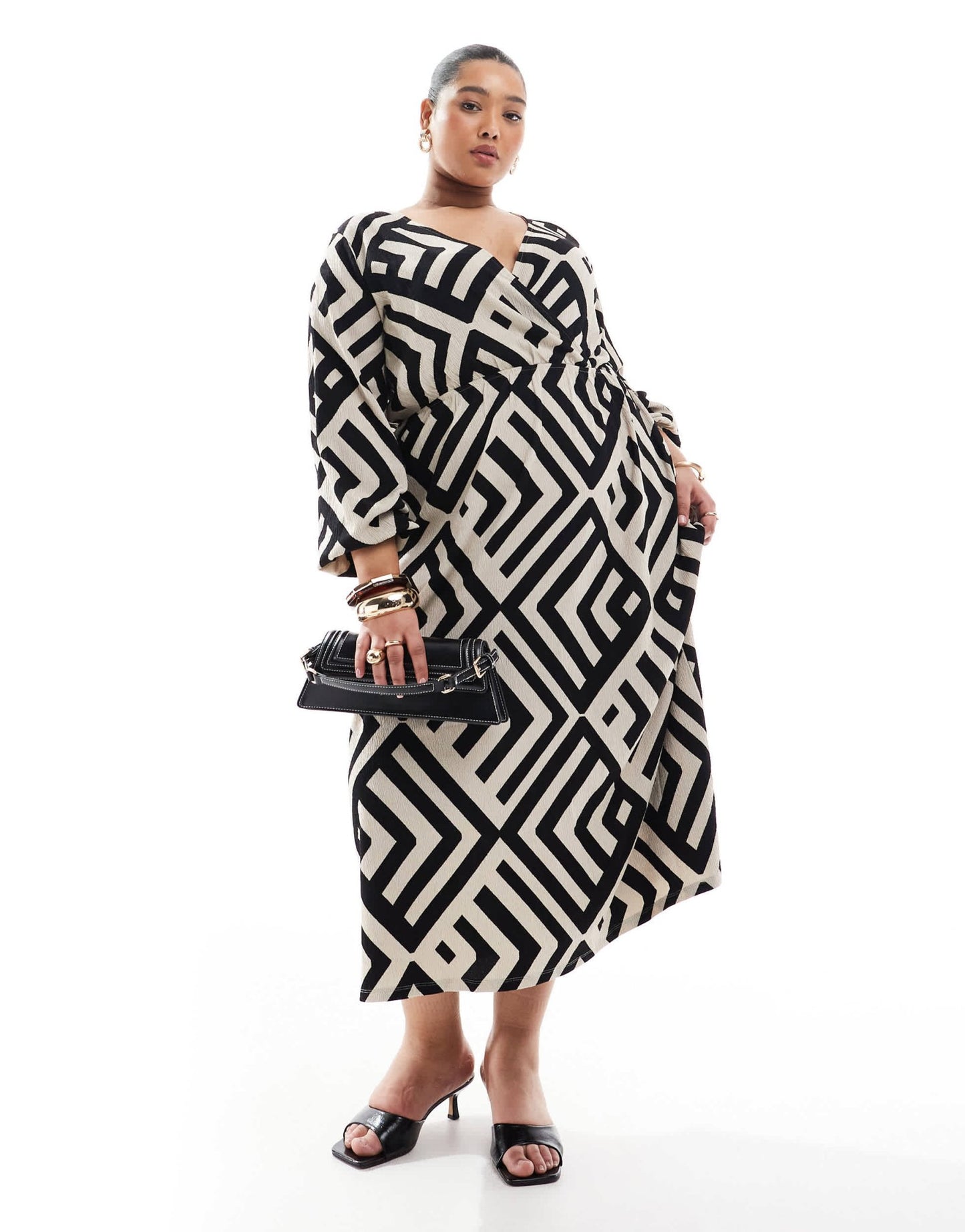 Vero Moda Curve wrap ankle dress in abstract mono print - ASOS Sample Sale