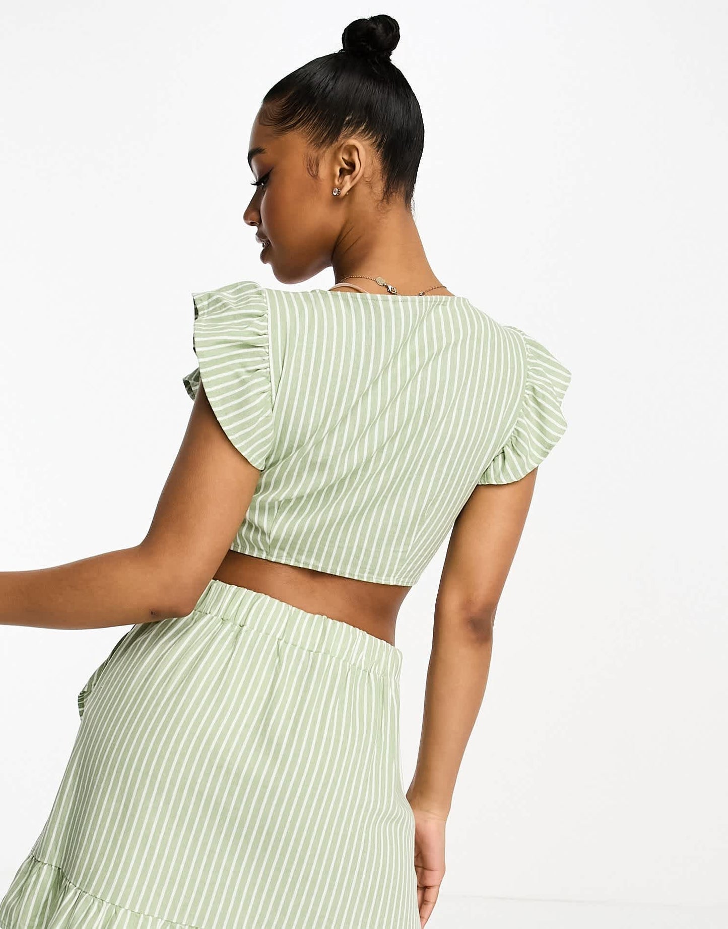 Vero Moda linen touch knot front crop top co - ord in green stripe - ASOS Sample Sale