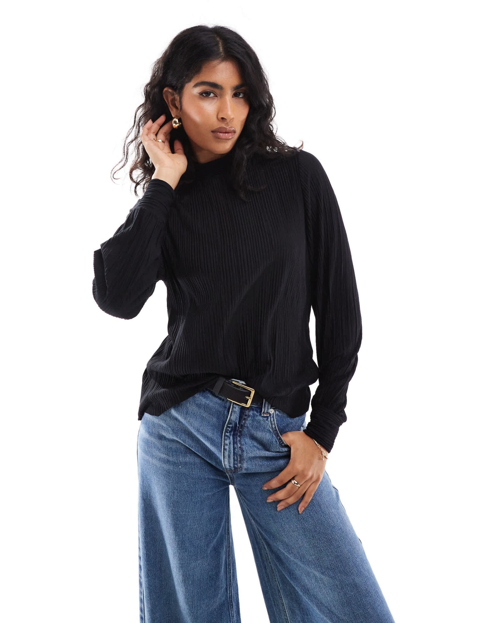 Vero Moda long sleeved plisse top in black - ASOS Sample Sale