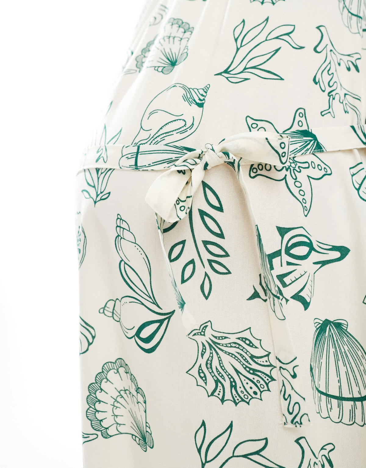 Vero Moda Maternity Easy cami ankle dress in conversational sea print - ASOS Sample Sale