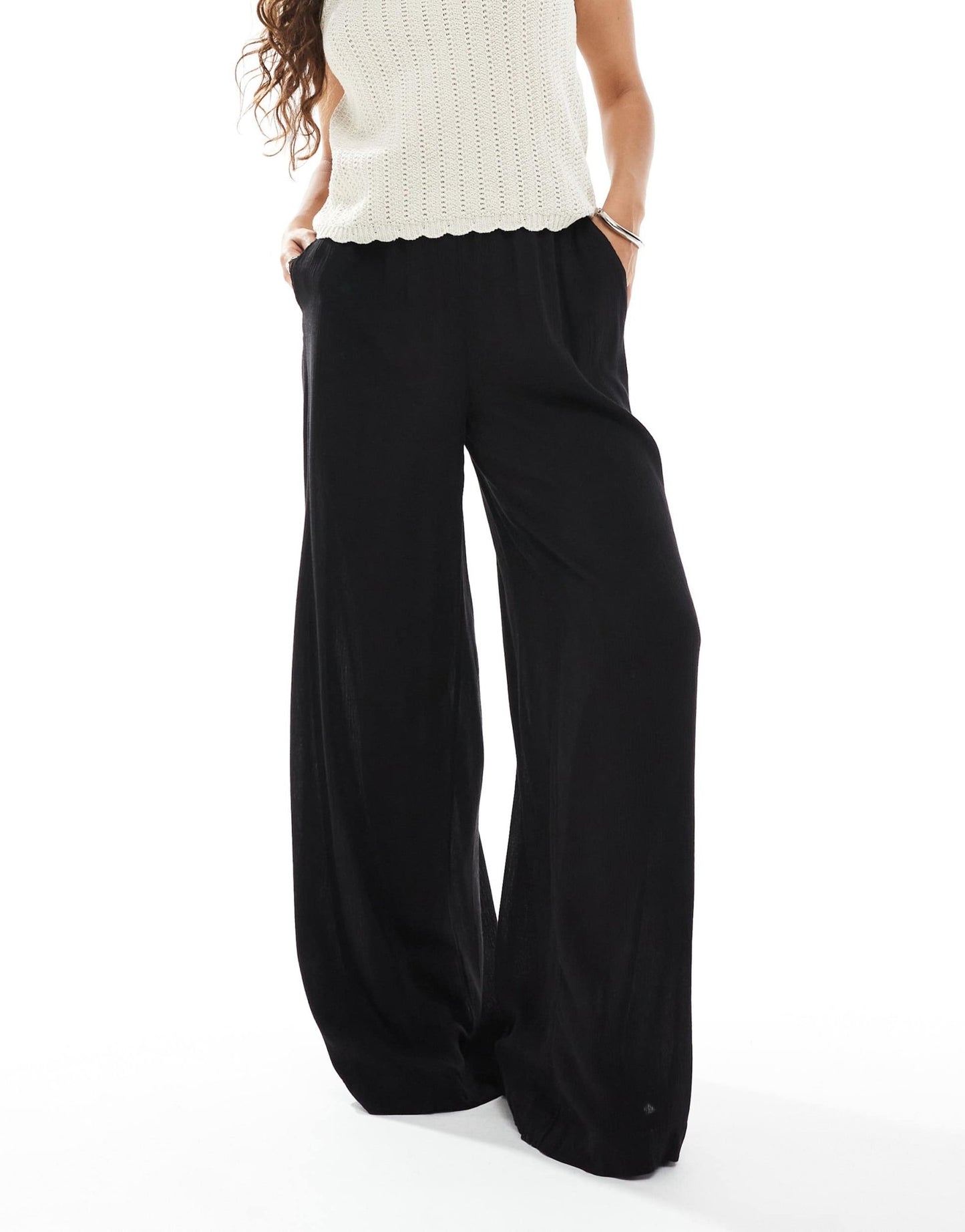 Vero Moda Petite high waisted floaty wide leg trousers in black - ASOS Sample Sale