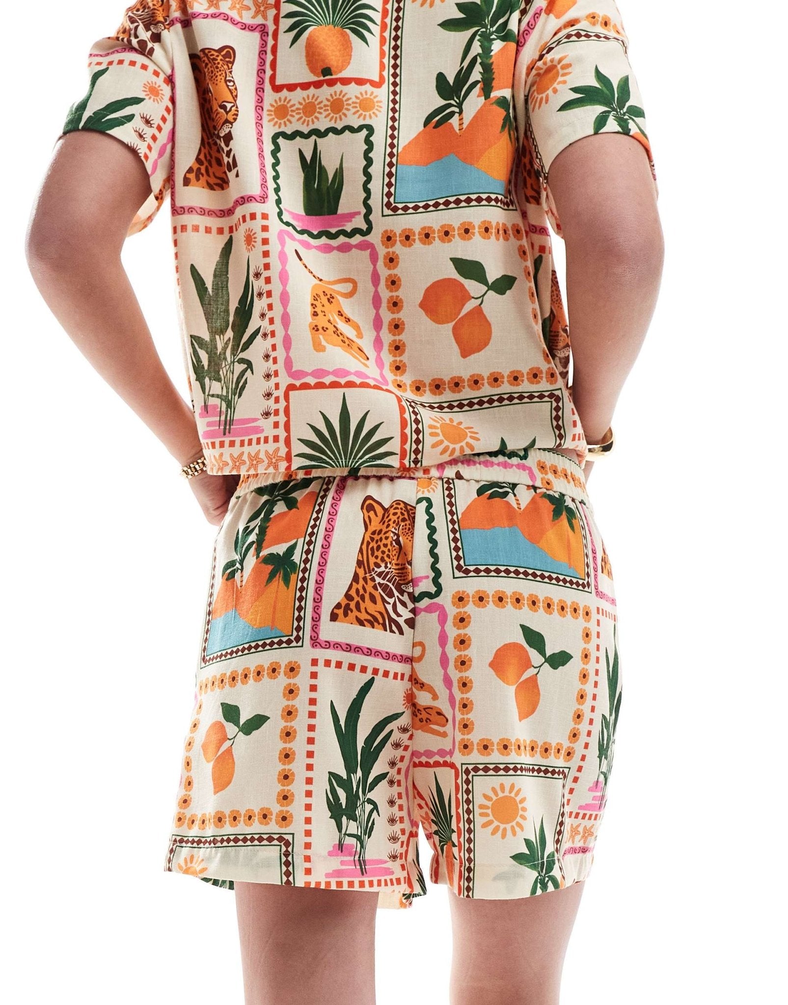Vero Moda pull on shorts co-ord in tropical postcard print - ASOS Sample Sale