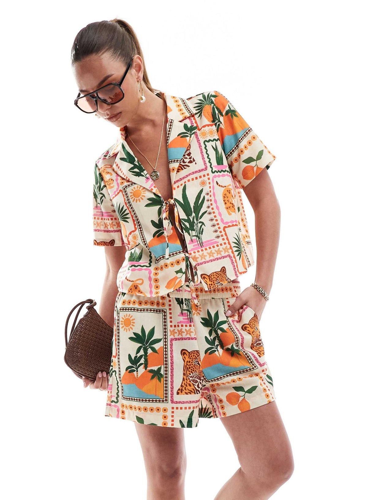 Vero Moda pull on shorts co-ord in tropical postcard print - ASOS Sample Sale