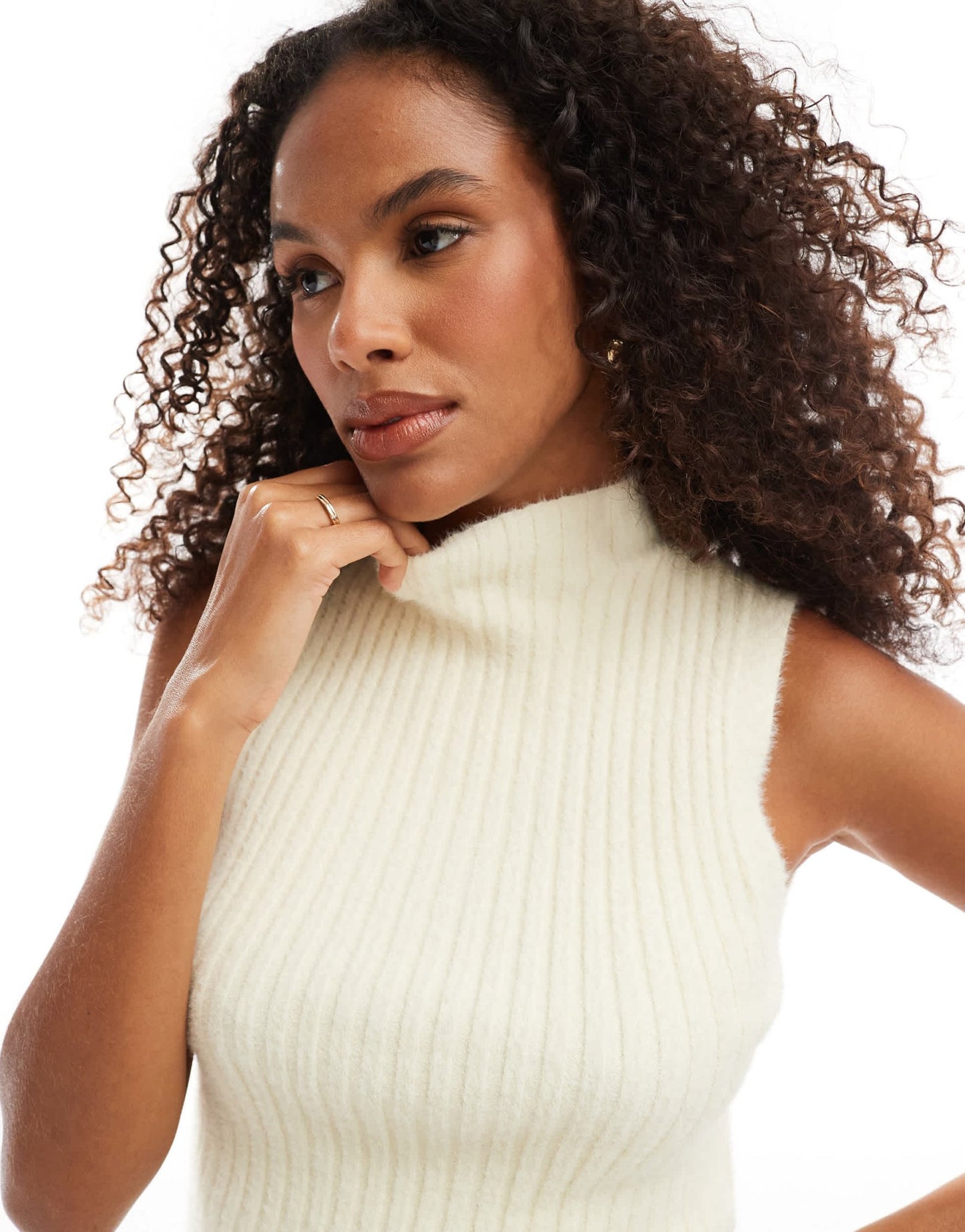 Vero Moda sleeveless knitted top in cream - ASOS Sample Sale